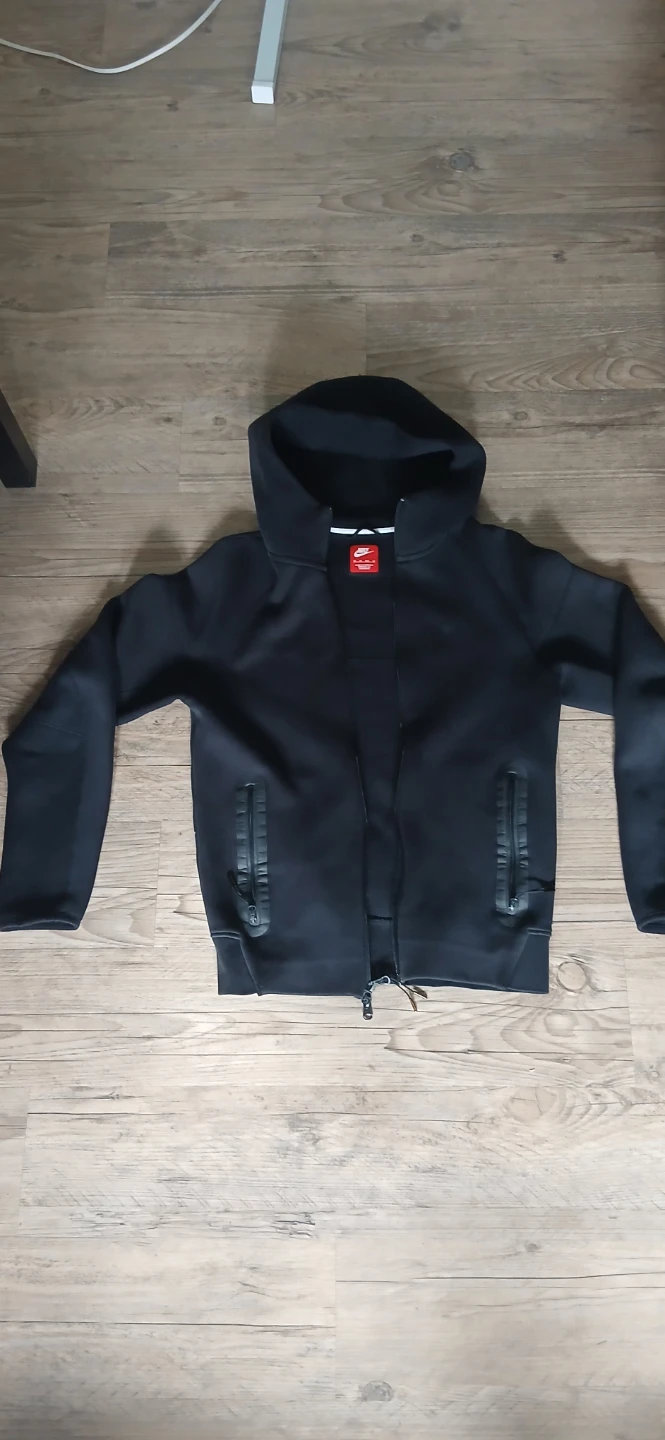 Nike Tech Fleece Full-Zip Hoodie