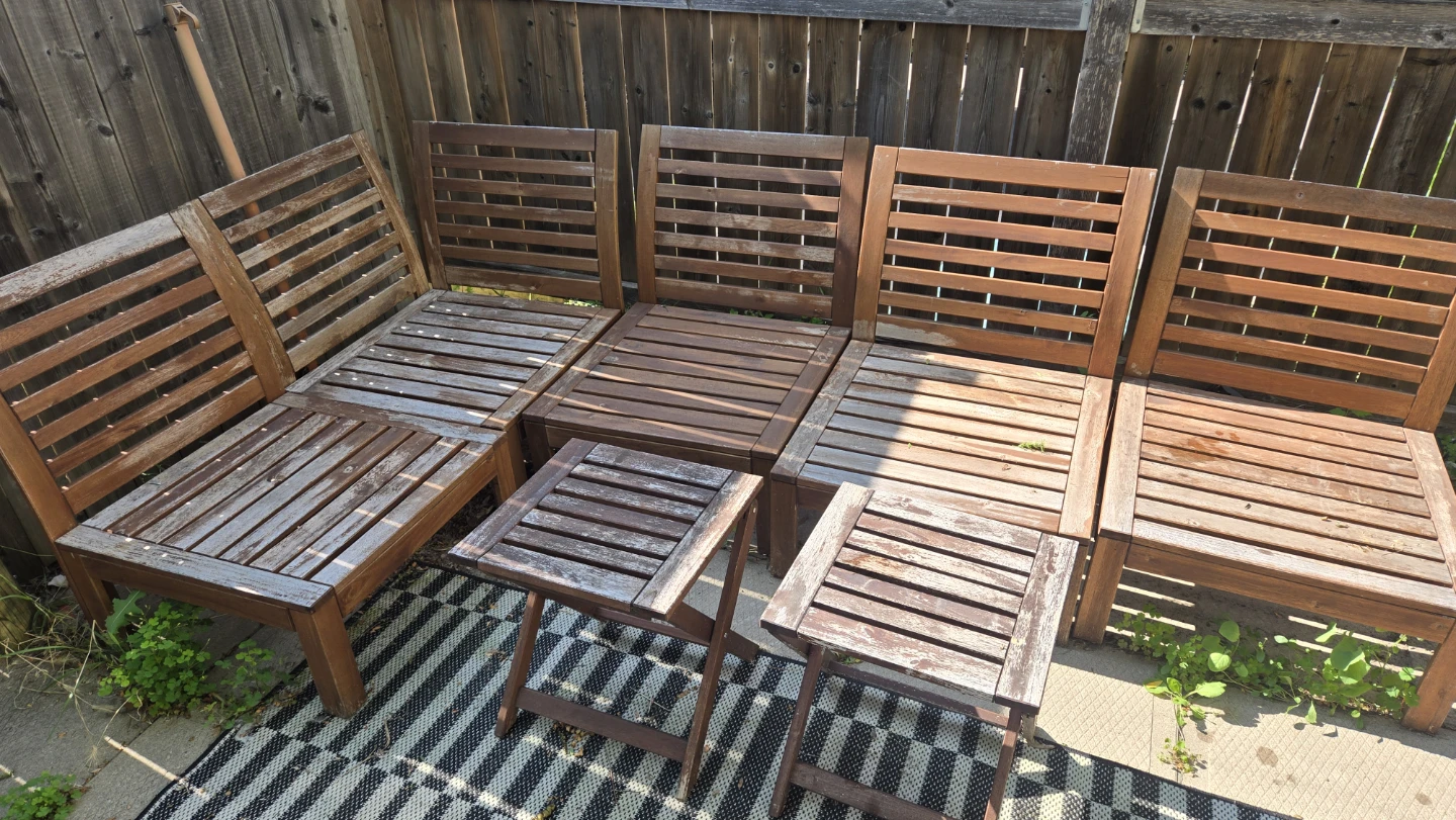 FREE Wooden patio furniture set