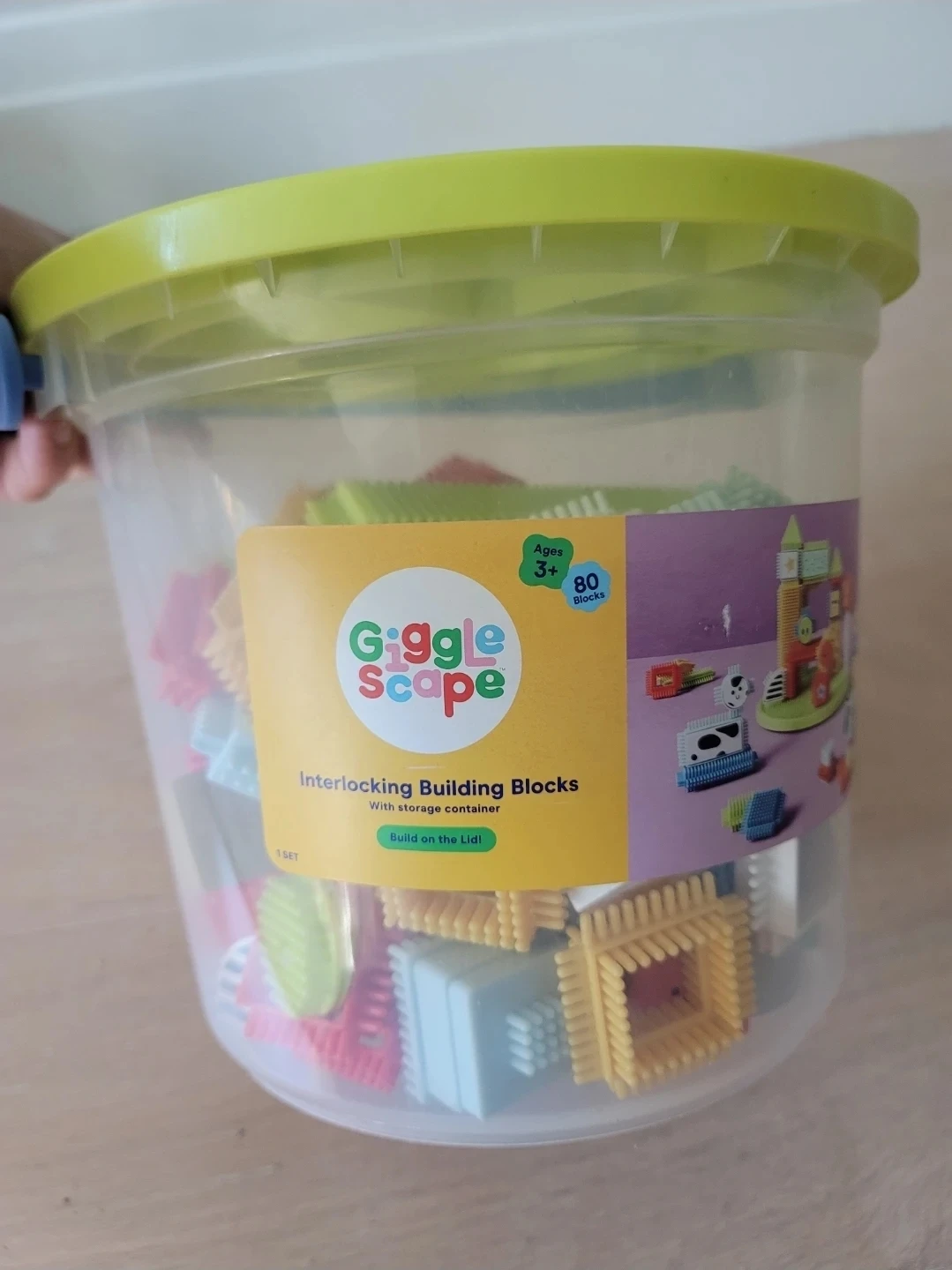 GiggleScape Interlocking Building Blocks with Storage Container