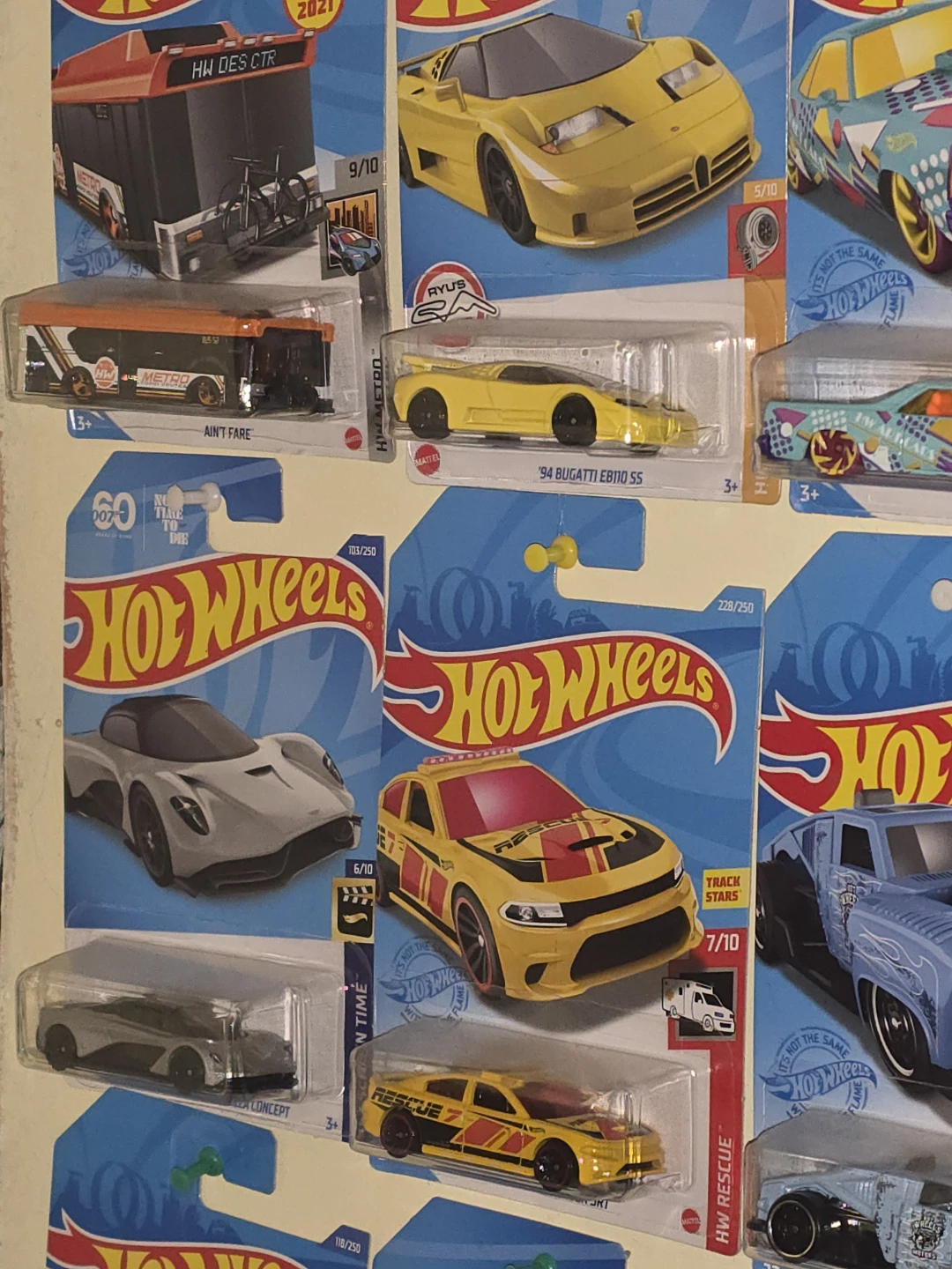 Hot Wheels 1994 Bugatti EB110 SS - photo 5