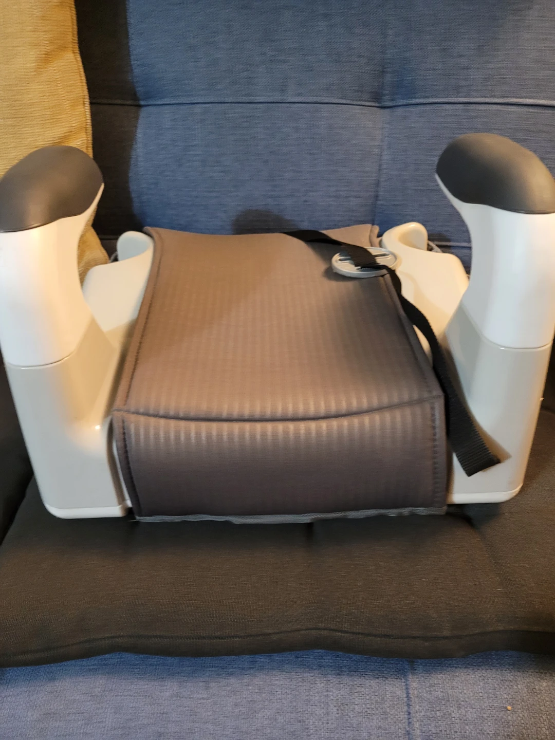Evenflo Amp/Amp Sport No-Back Booster Car Seat - photo 2
