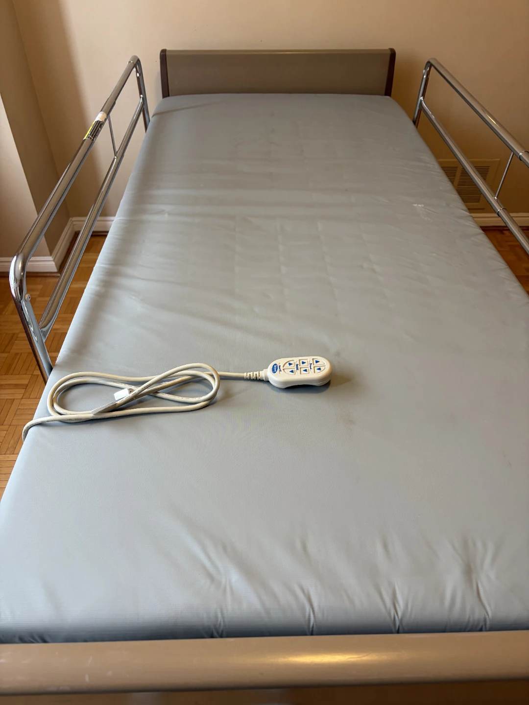 Invacare Electric Hospital Bed - photo 3