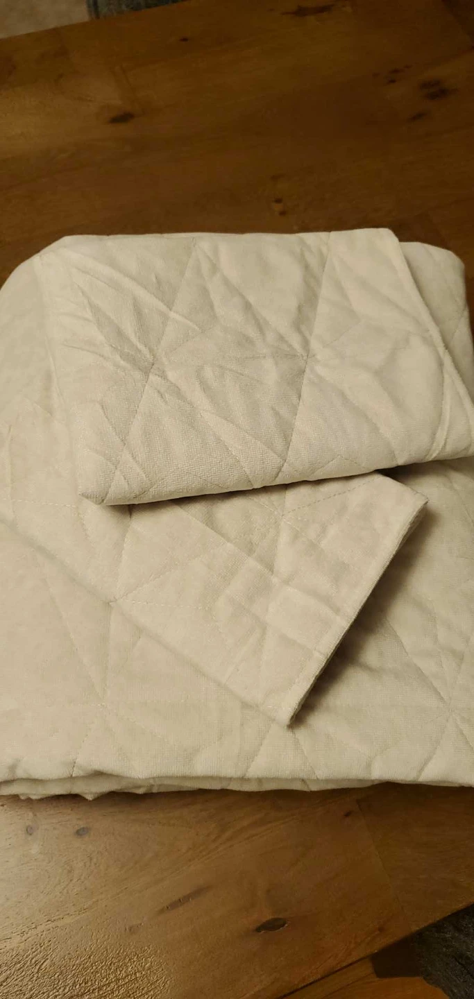 Queen Quilted Bedspread - photo 3