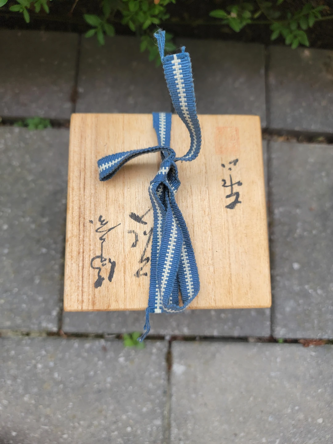 Vintage Carved Figurine with Wooden Box - photo 5