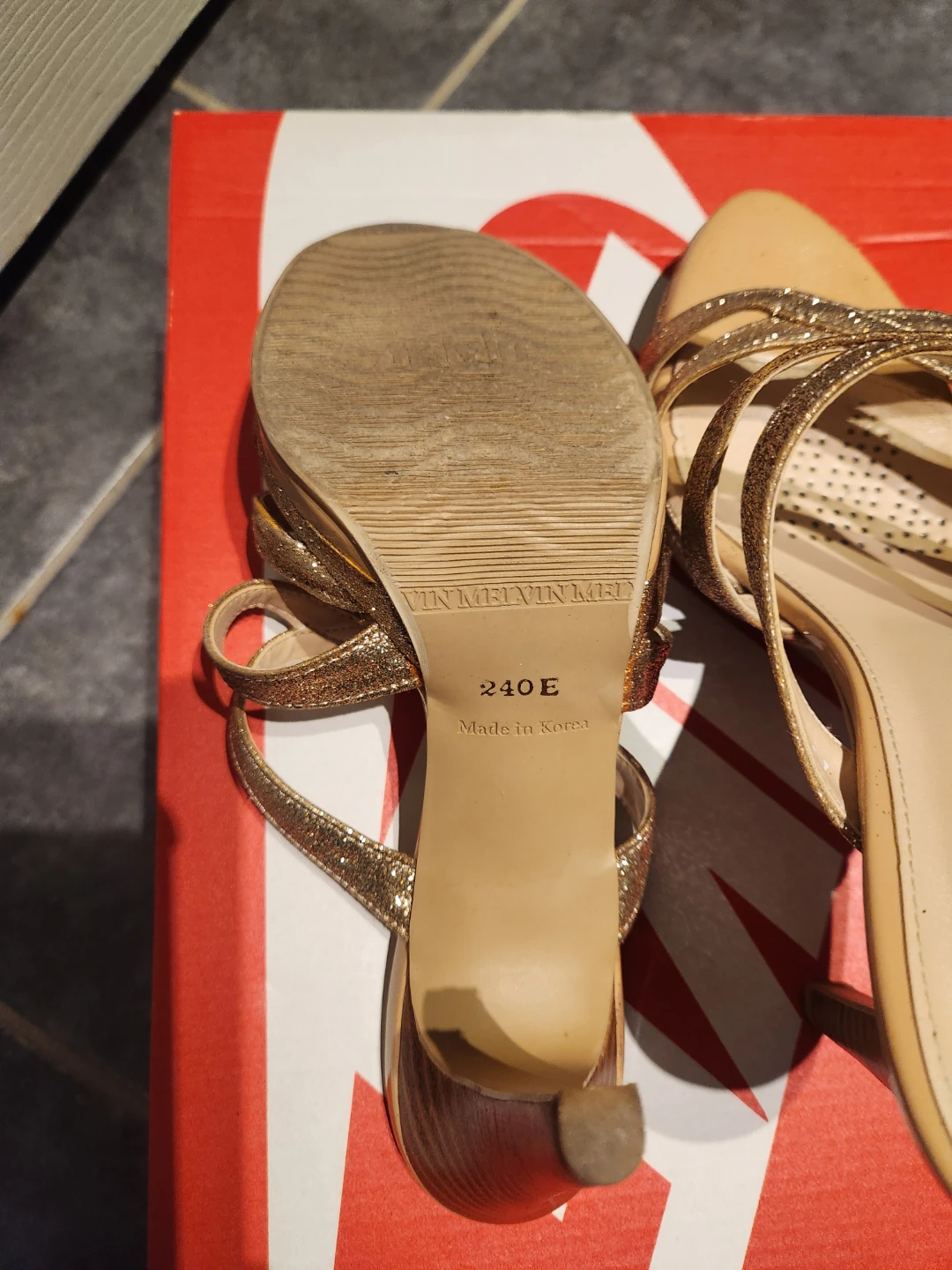 Melvin by Tandy Women's Gold Glitter Strappy Heels Size 240E - photo 4