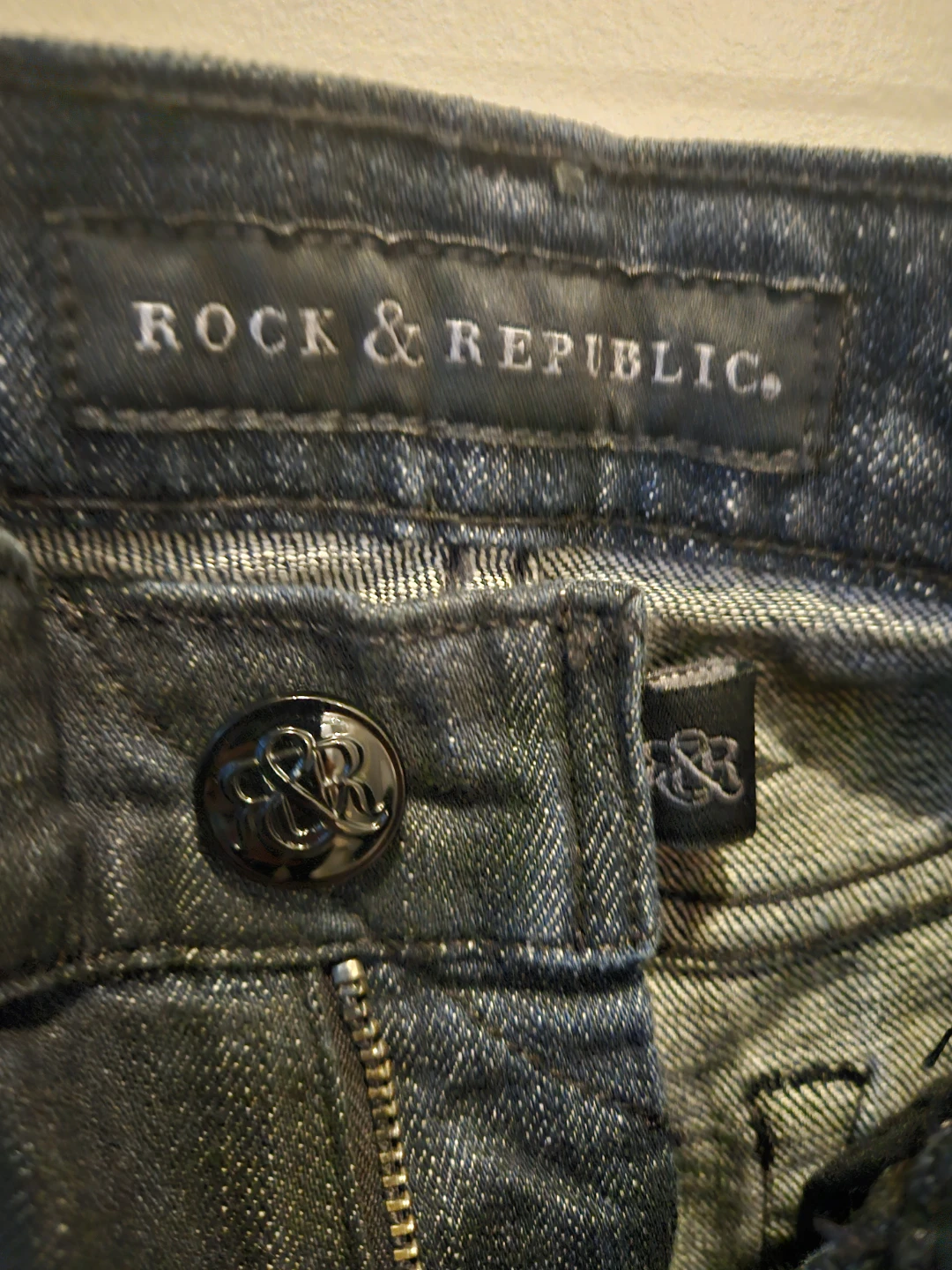Rock & Republic Grey Wash Denim Jeans - photo 5