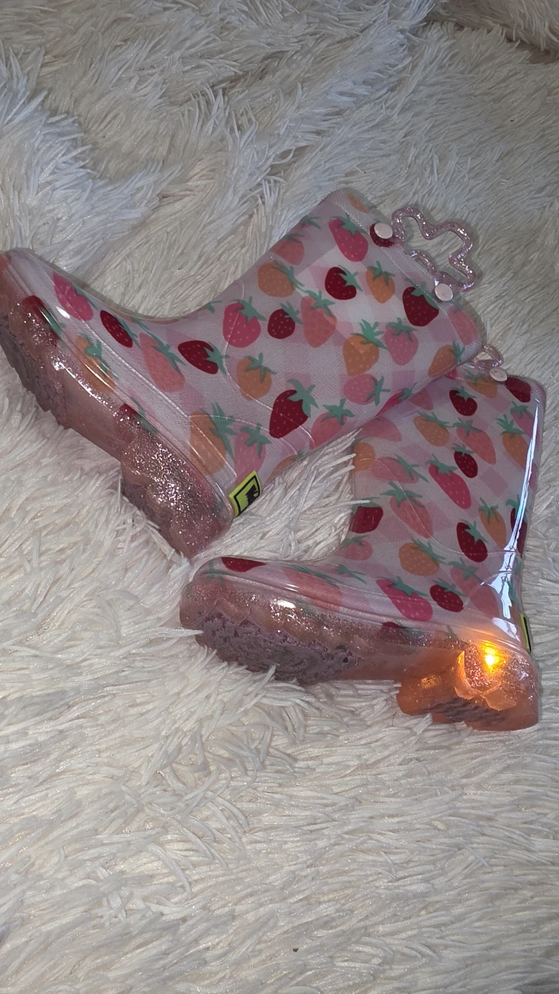 Girls' Strawberry Rain Boots Size 6 - photo 2