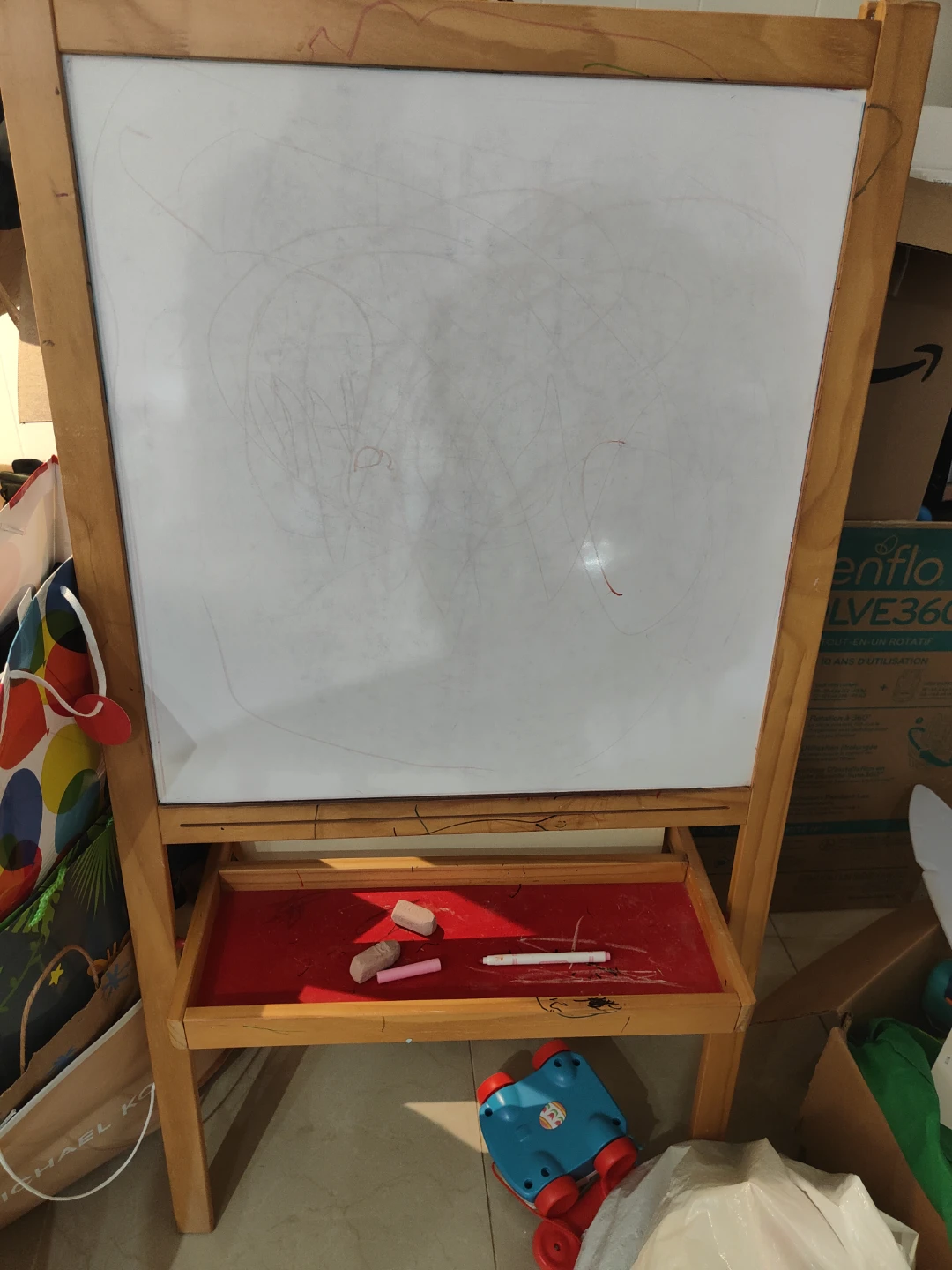 Wooden Easel with Whiteboard and Chalkboard