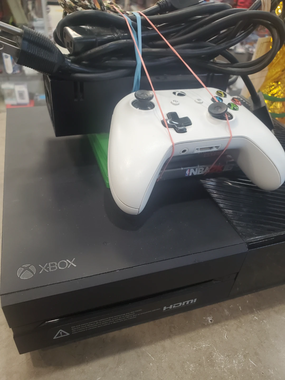 Xbox One Console 1TB with White Controller and Cables - photo 2