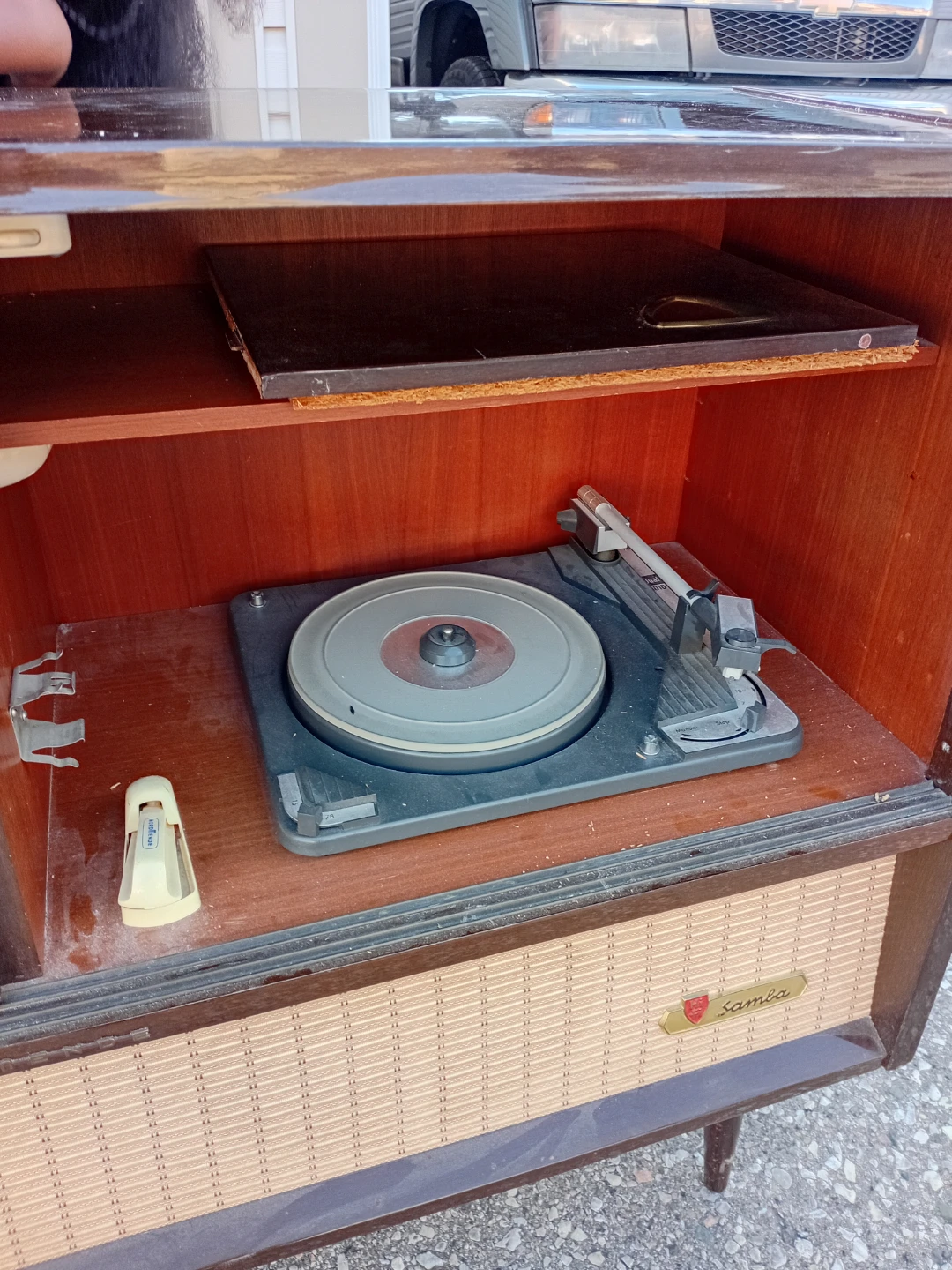 Vintage Samba Radio and Record Player - photo 5