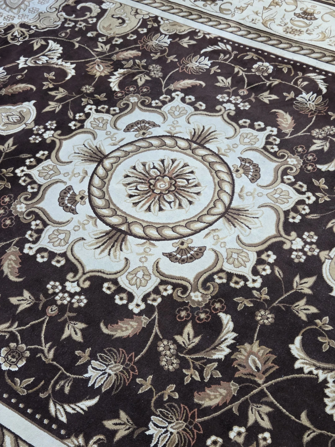 Area rug 8 × 11 - photo 2