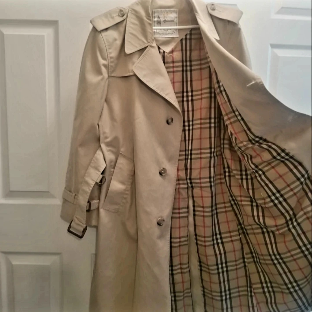 Vintage London Fog Men's Trench Coat 40R | Beige Jacket