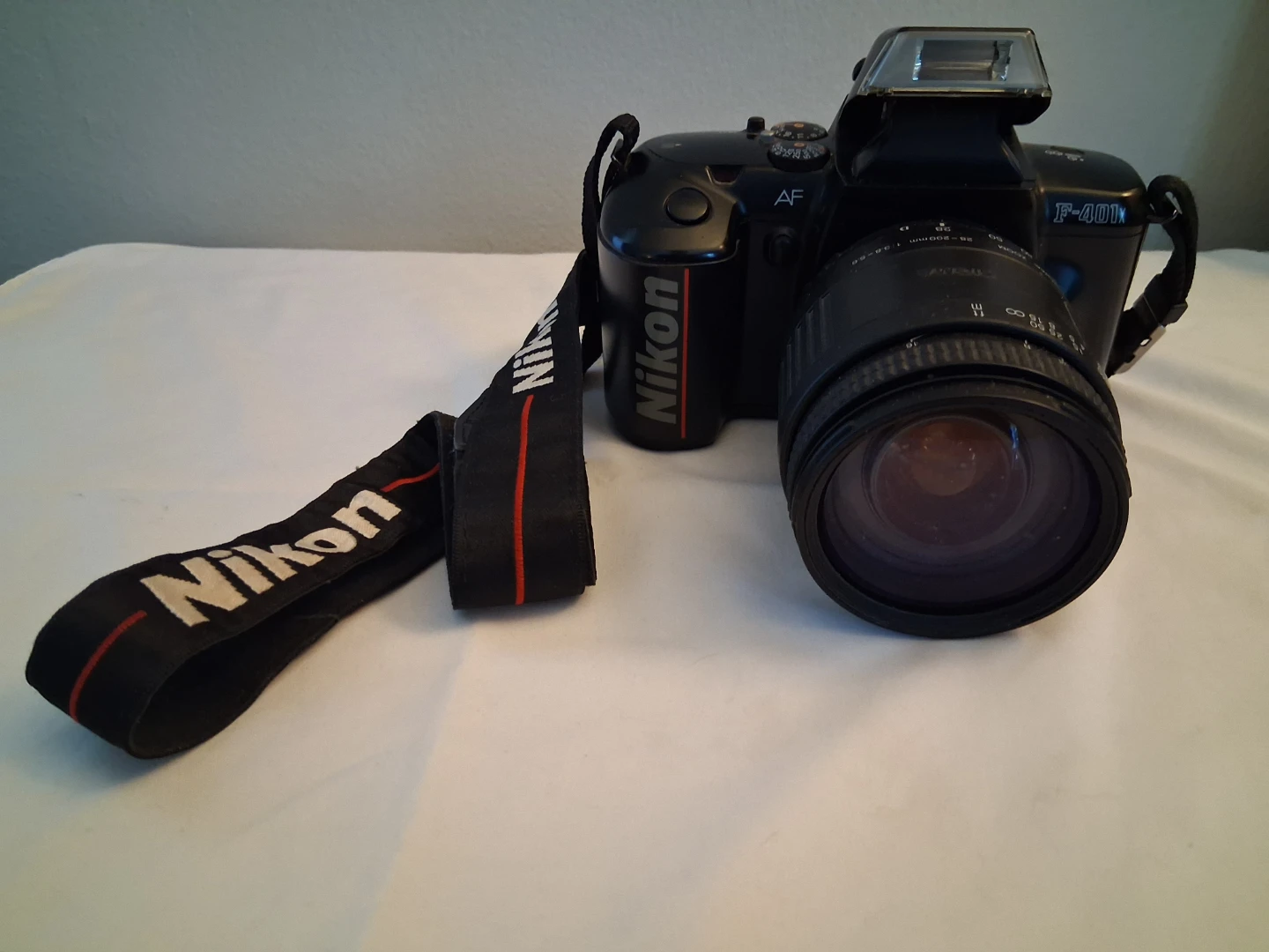 Nikon F-401x AF Camera with Lens - photo 2