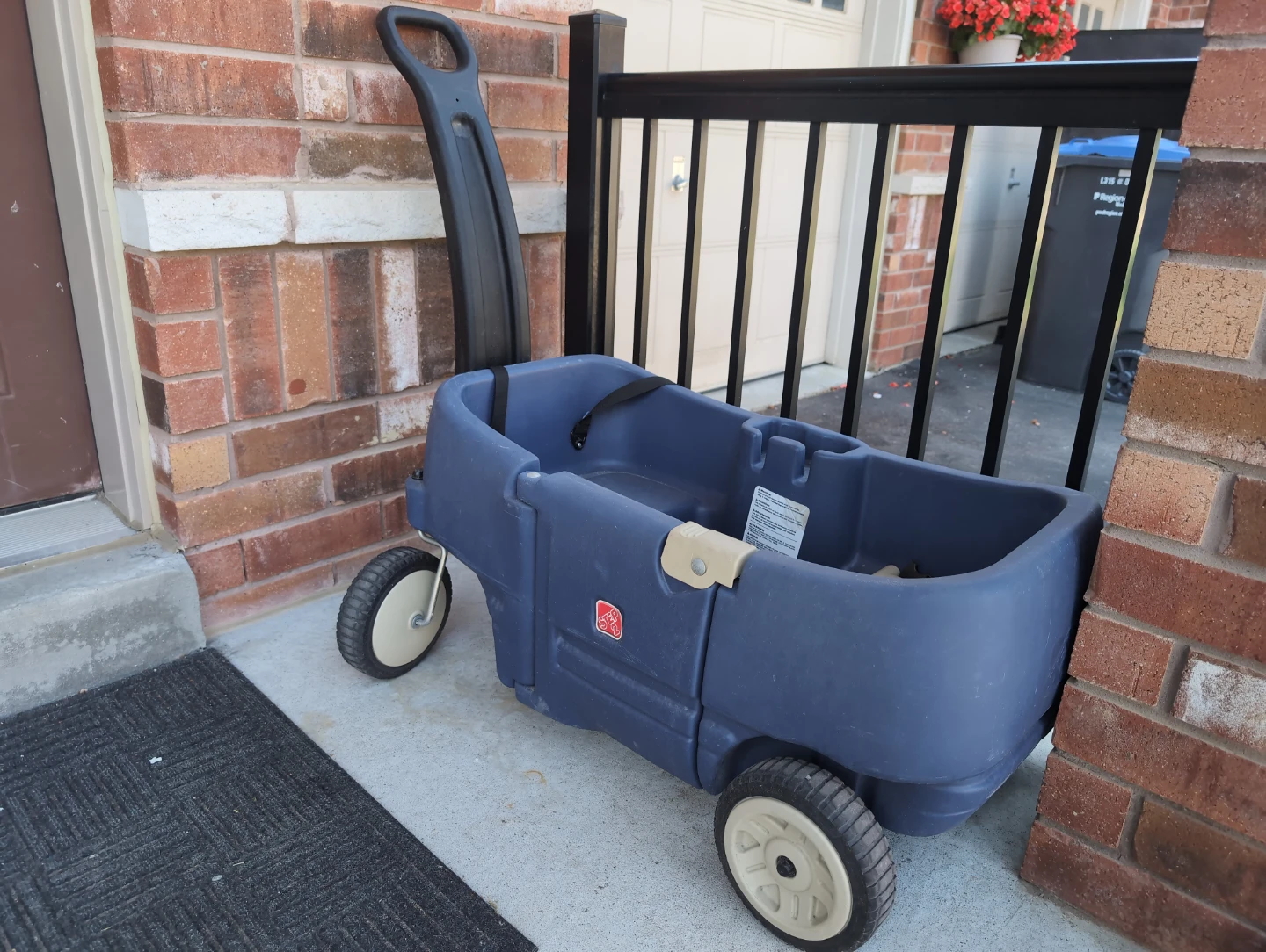 Step2 Blue Plastic Wagon