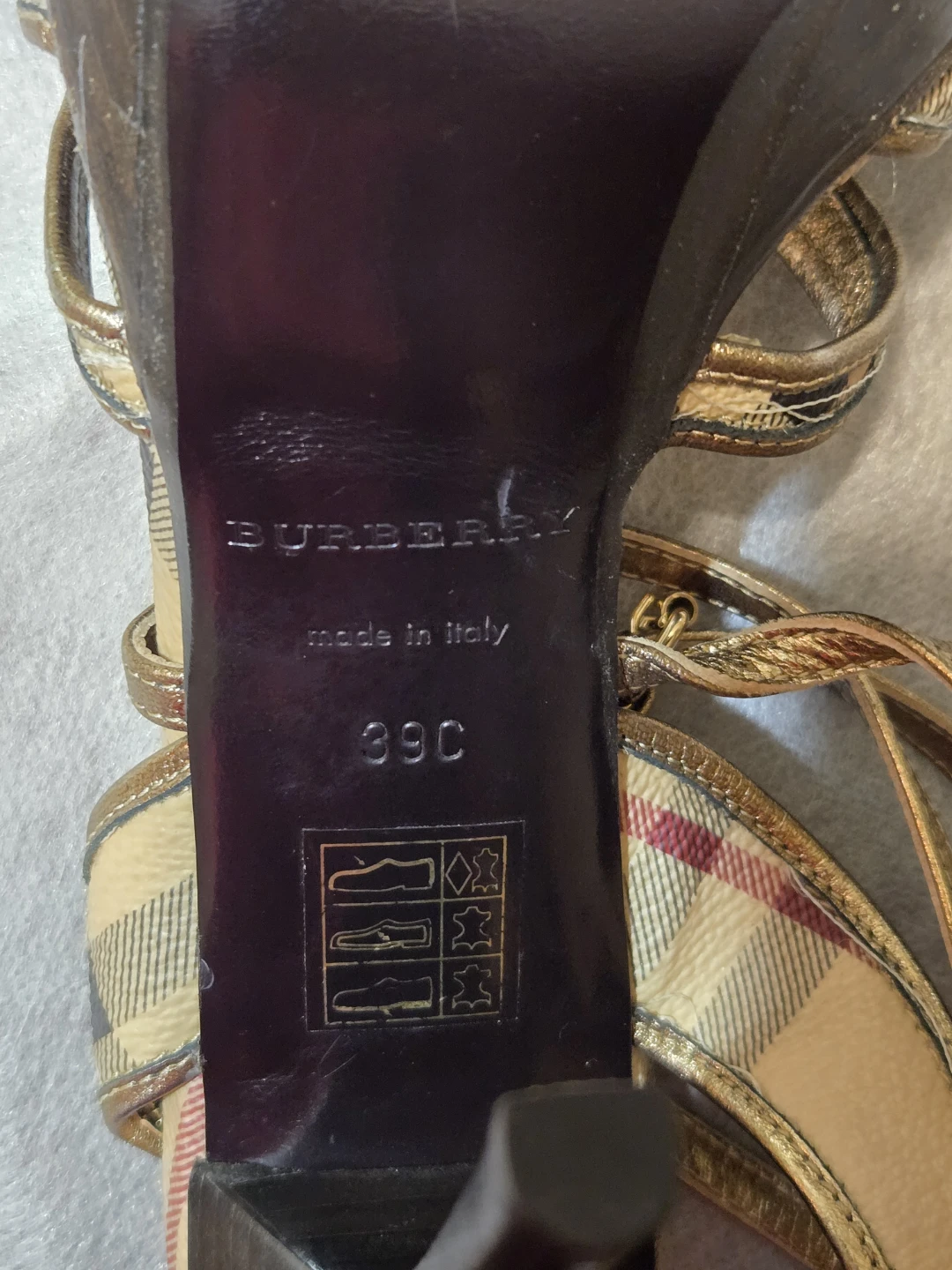 Burberry Women's Heeled Sandals - Size 39C - photo 3