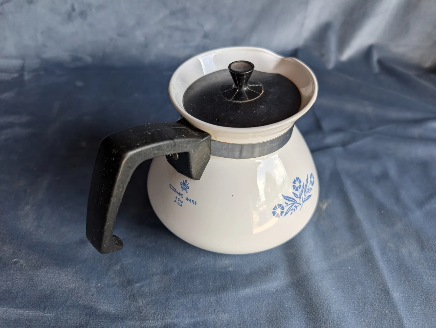 Corning Ware Blue Cornflower 6 cup tea Pot