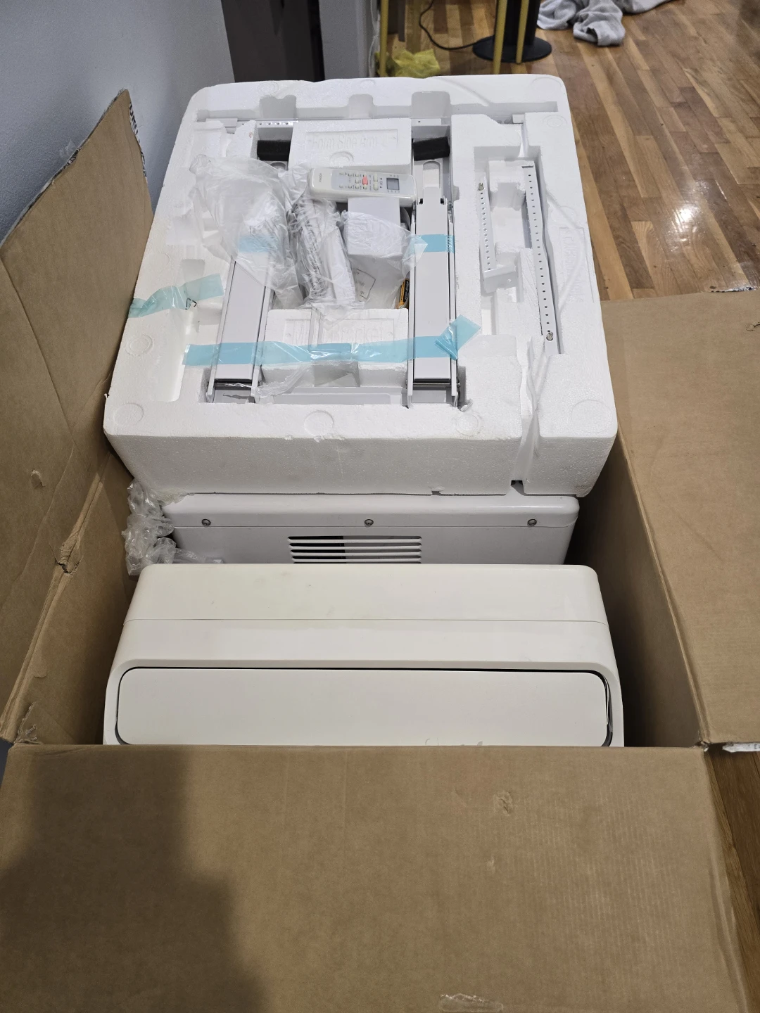 Insignia 8,000 BTU Window Air Conditioner