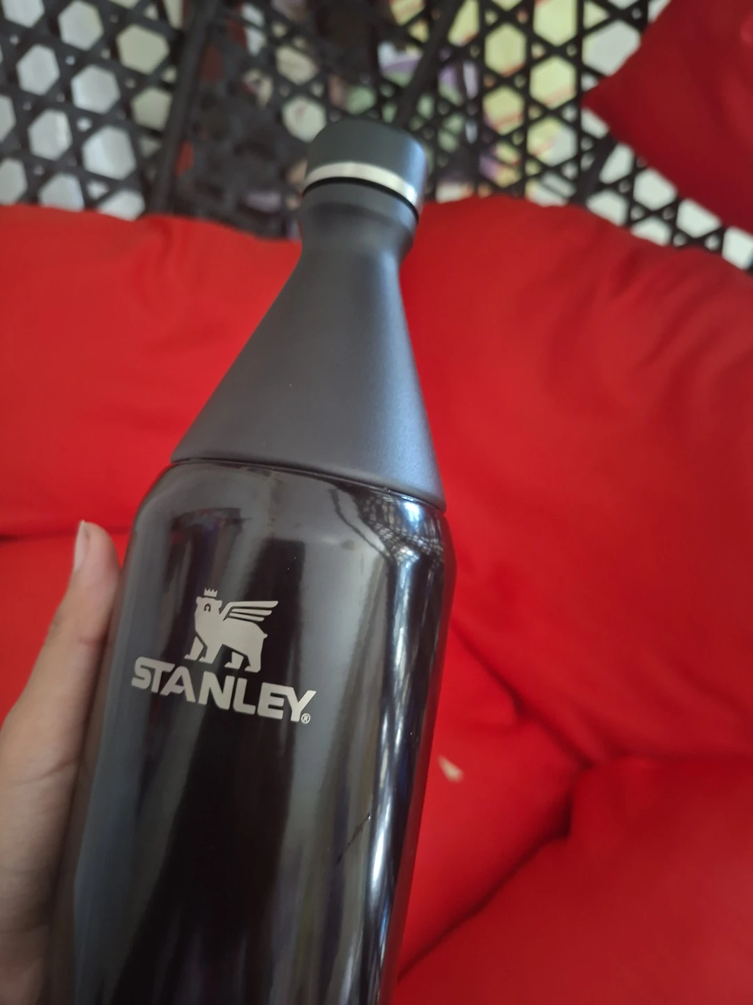 Stanley All Day Slim 34 Oz 1 Litre Black Water Bottle - photo 2