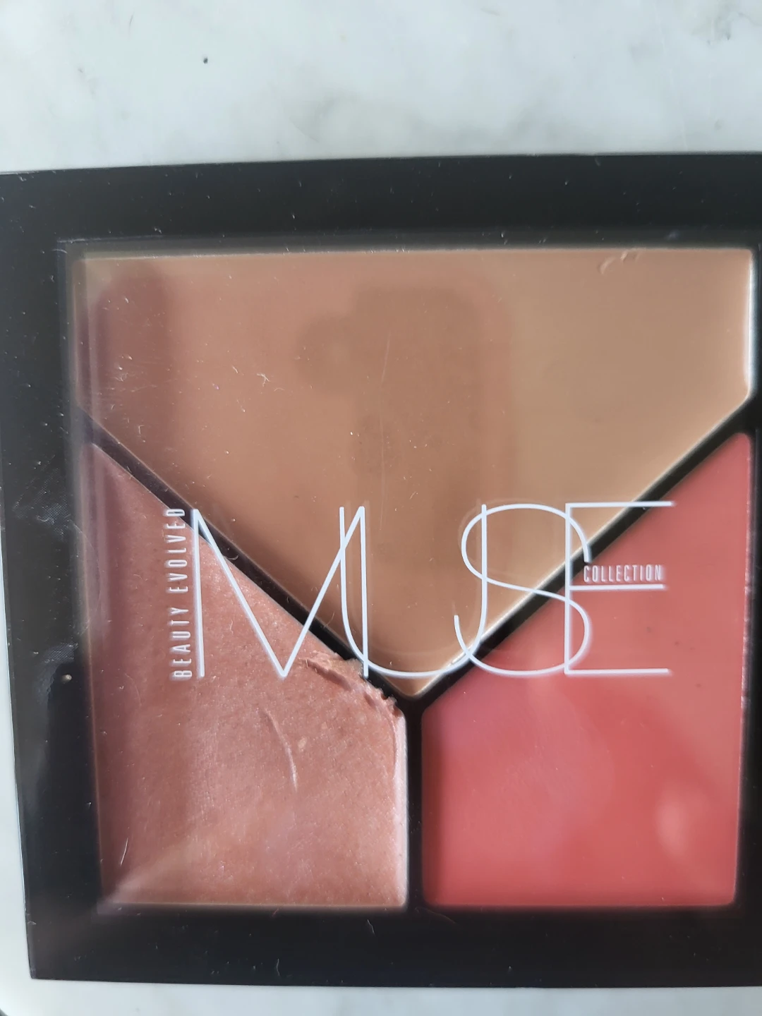3-in-1 Face Palette - Bronzer, Highlighter, Blush
