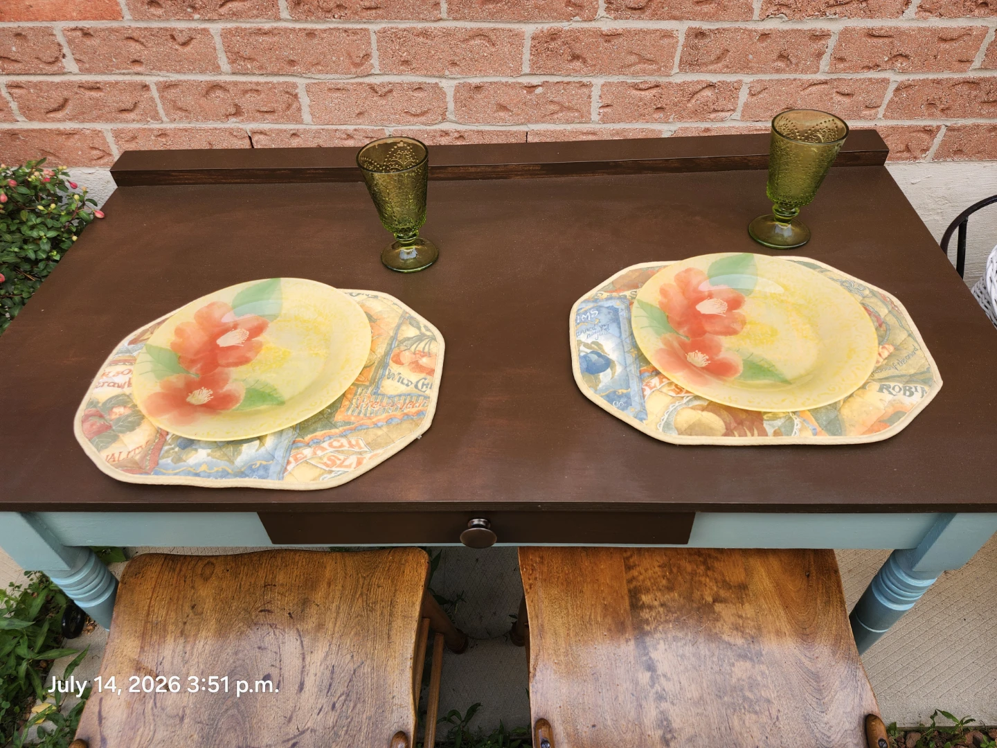 Antique breakfast table/island