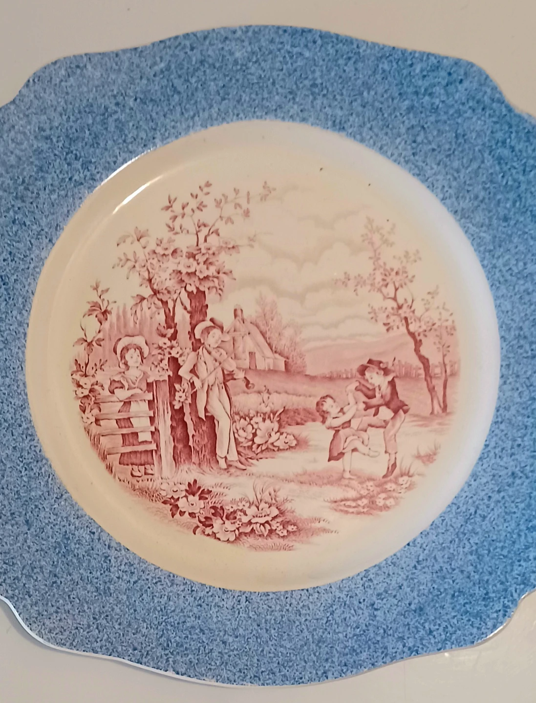 Vtg Ceramic Decorative Scalloped Plate - photo 2