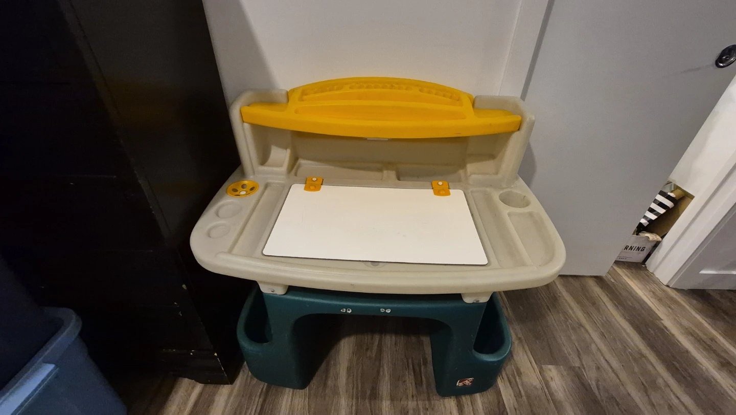 Step2 Kids Art Desk / Activity Desk with Stool - photo 5