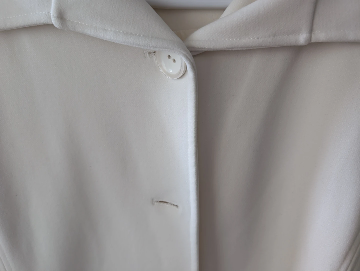 Beautiful white cream coat - photo 5