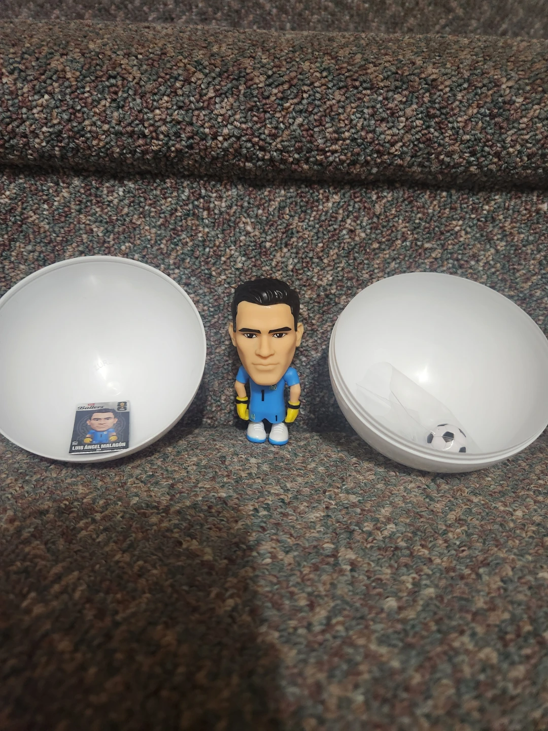 FIFA Soccer Star Mini Figures Selling Separately - photo 2