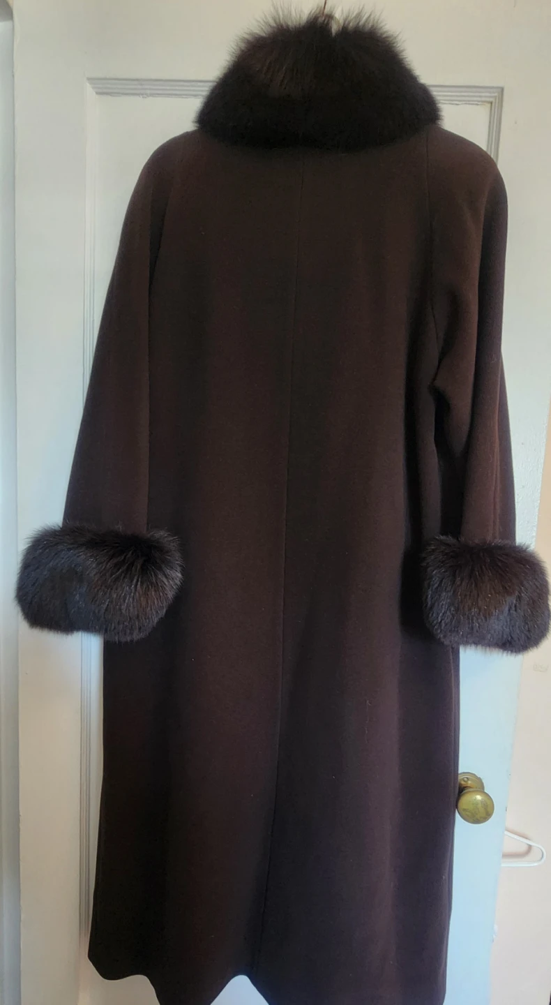 VINTAGE FORECASTER LAMBSWOOL WINE COAT WITH FOX COLLAR