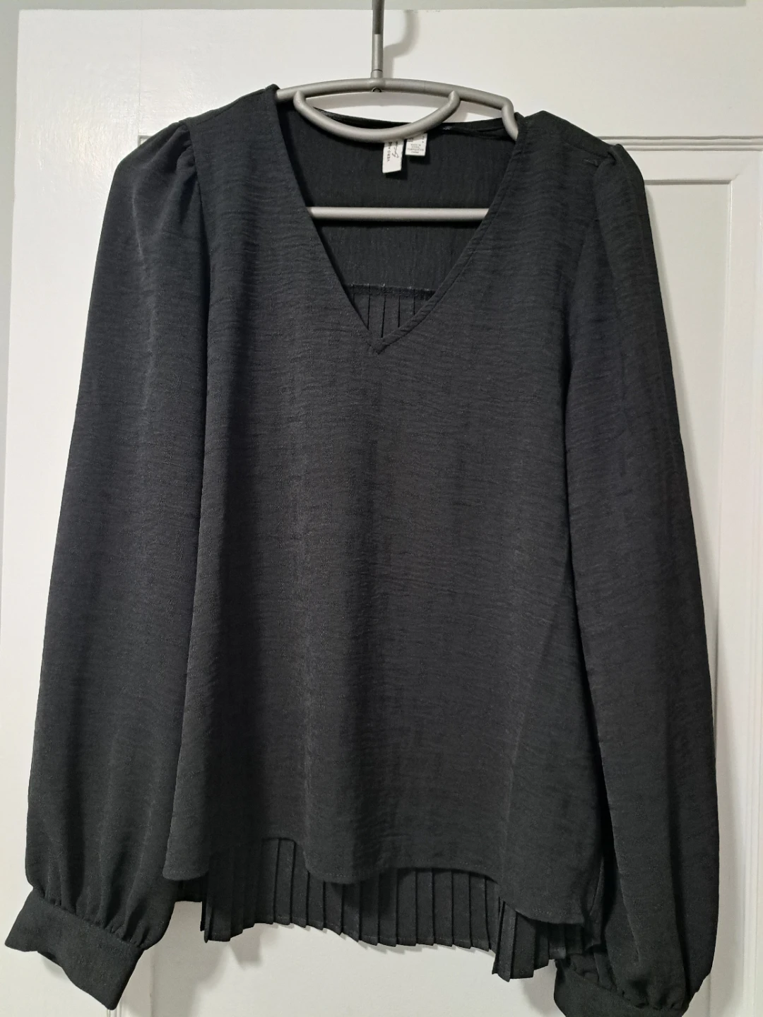 Vero Moda Boutique Black Pleated Blouse Size S