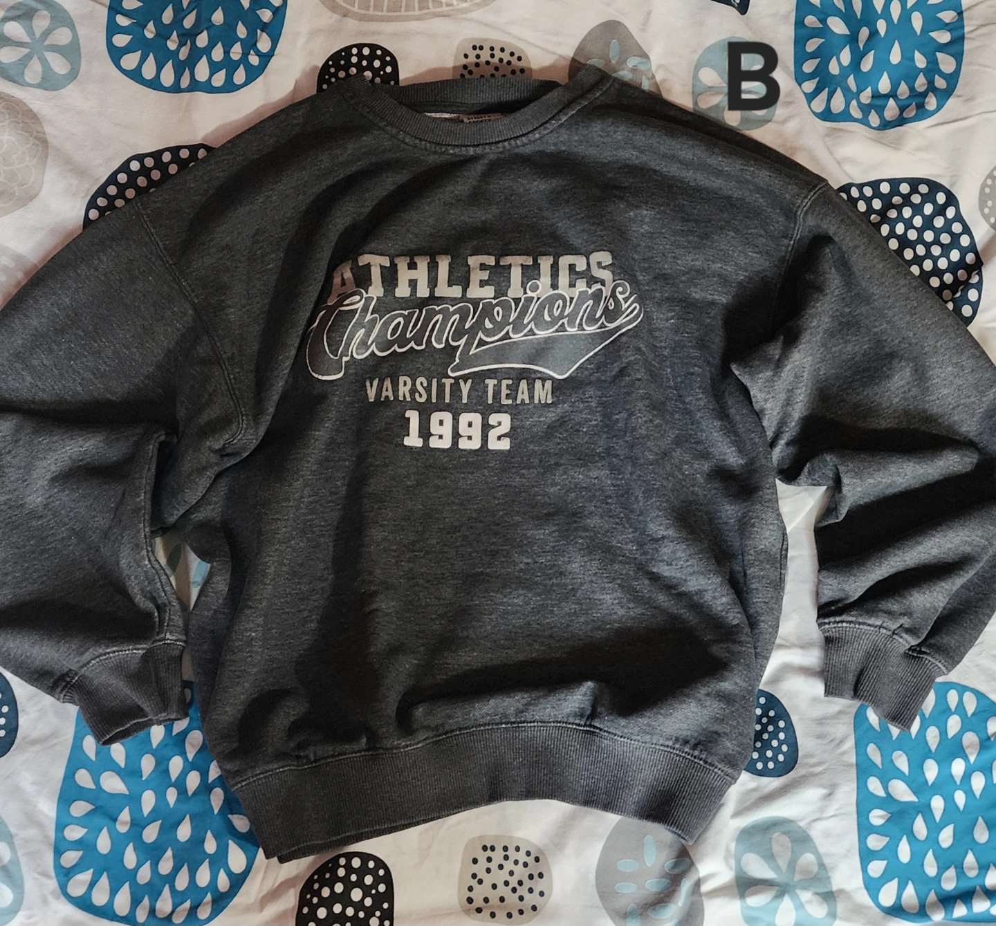 Sweater bundle - photo 2