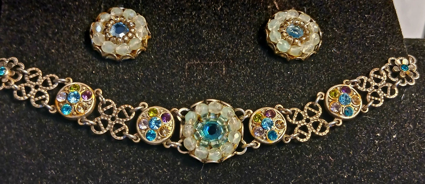 Assorted Gemstone Bracelet and Earring Set - photo 4