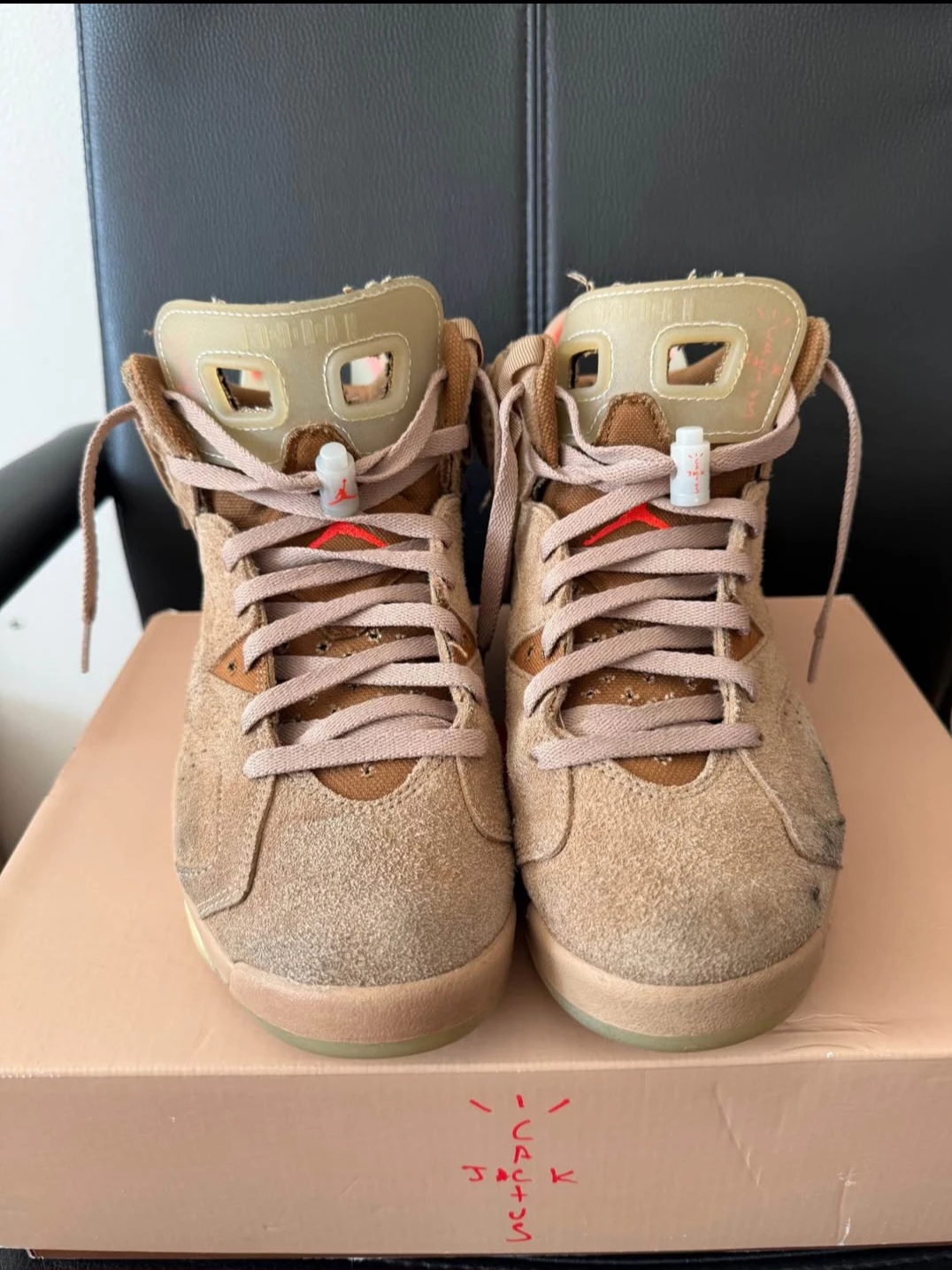 Travis scott jordan 6s