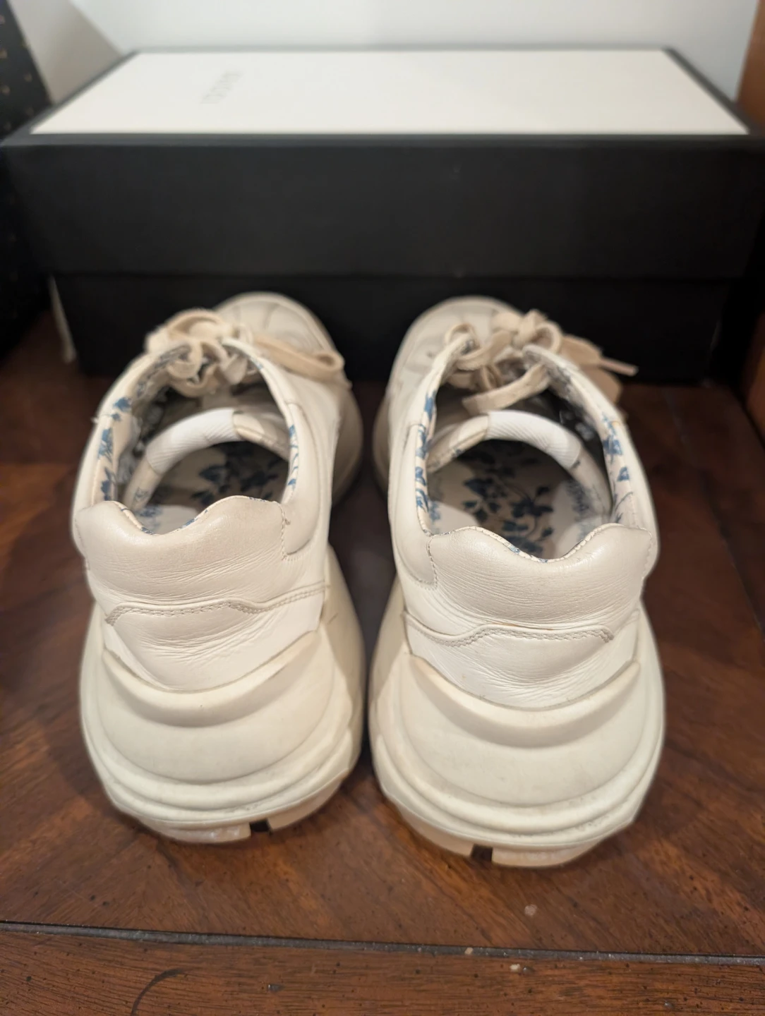 Gucci Rhyton Rainbow Logo Sneakers size 38  size 8 - photo 4