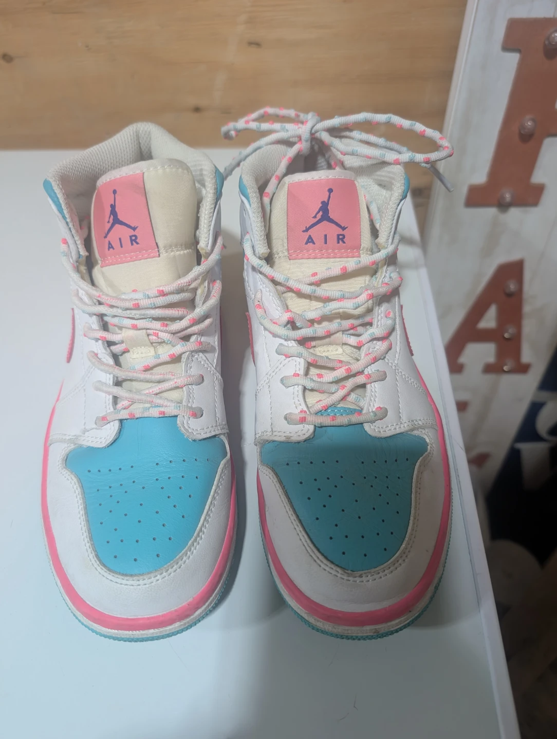 Air Jordan 1 Mid GS - youth size 6 - photo 2