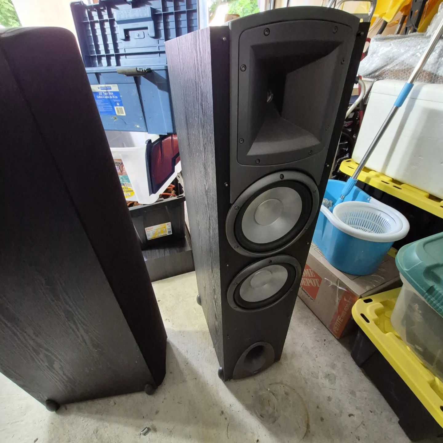 2 Black Floorstanding Speakers