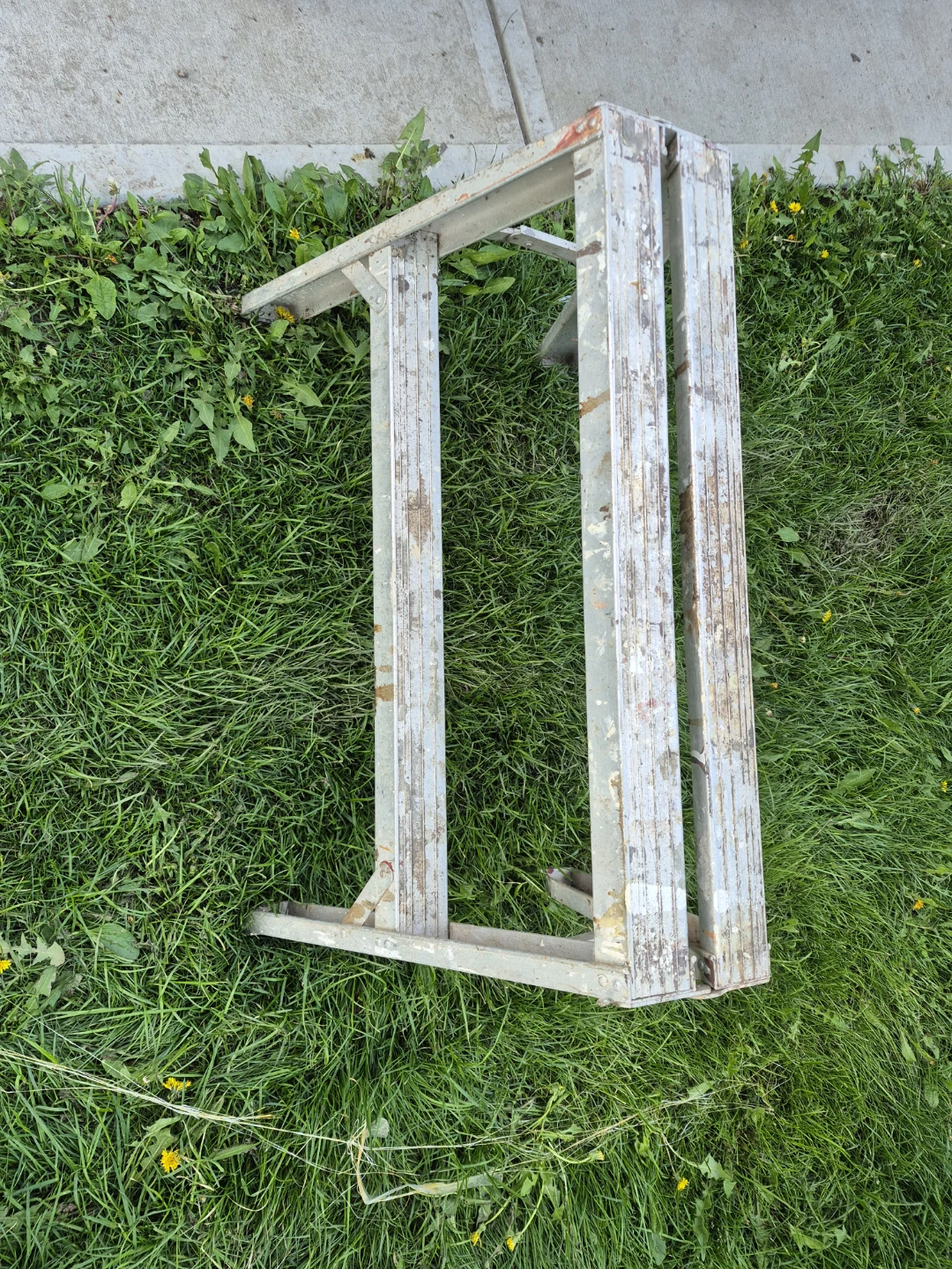 Metal Sawhorse / Workbench Stand - photo 3