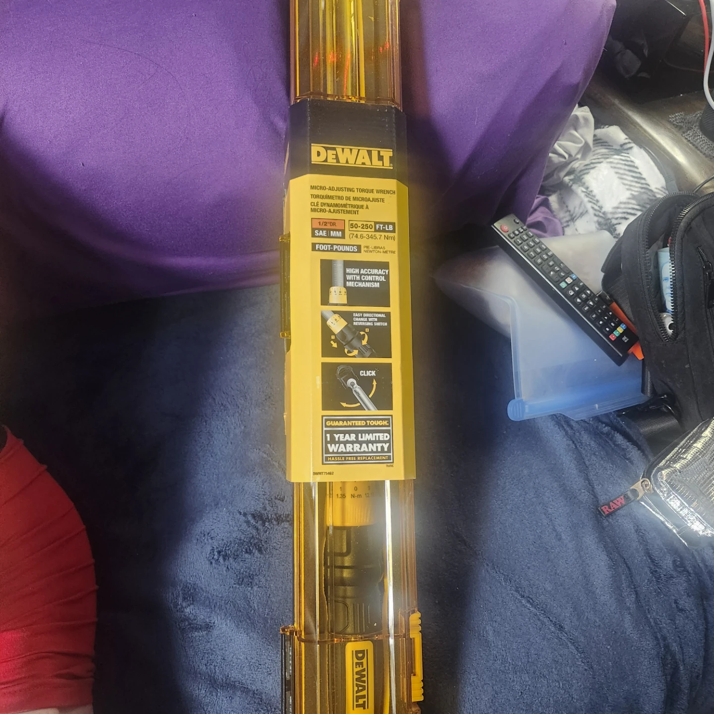 DEWALT Micro-Adjusting Torque Wrench 50-250 ft-lb