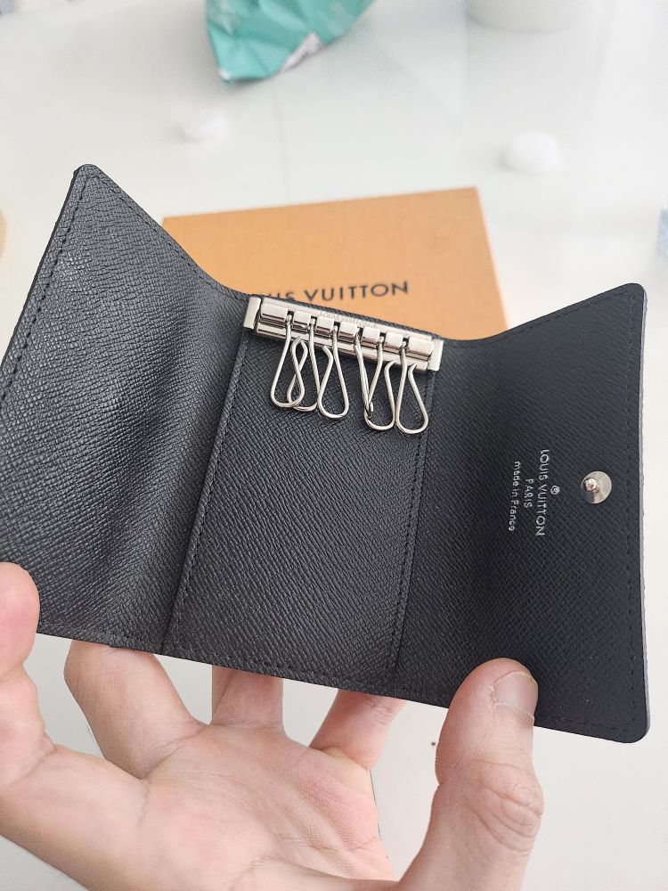 Louis Vuitton 6-Key Holder Monogram - photo 3