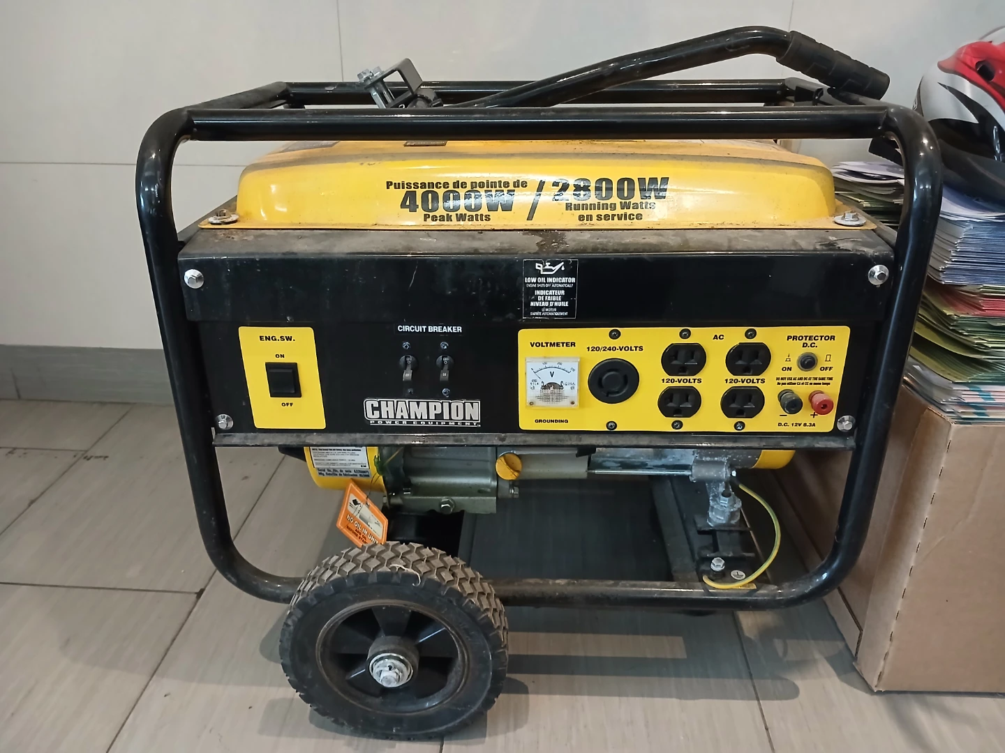 Champion 4000W Peak / 2800W Running Generator - photo 5