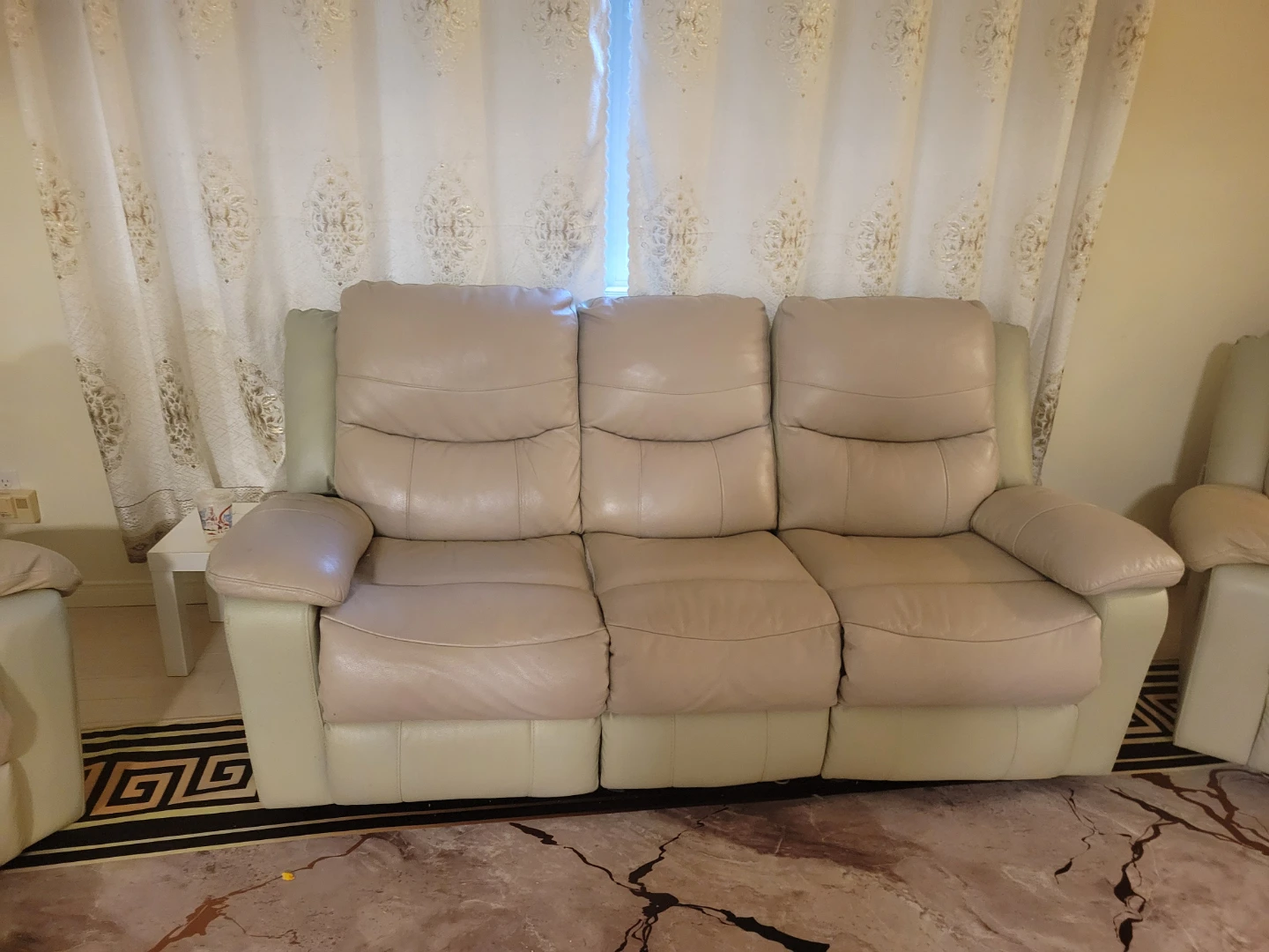 Set of 3 beige leather reclining sofa and chairs - photo 4