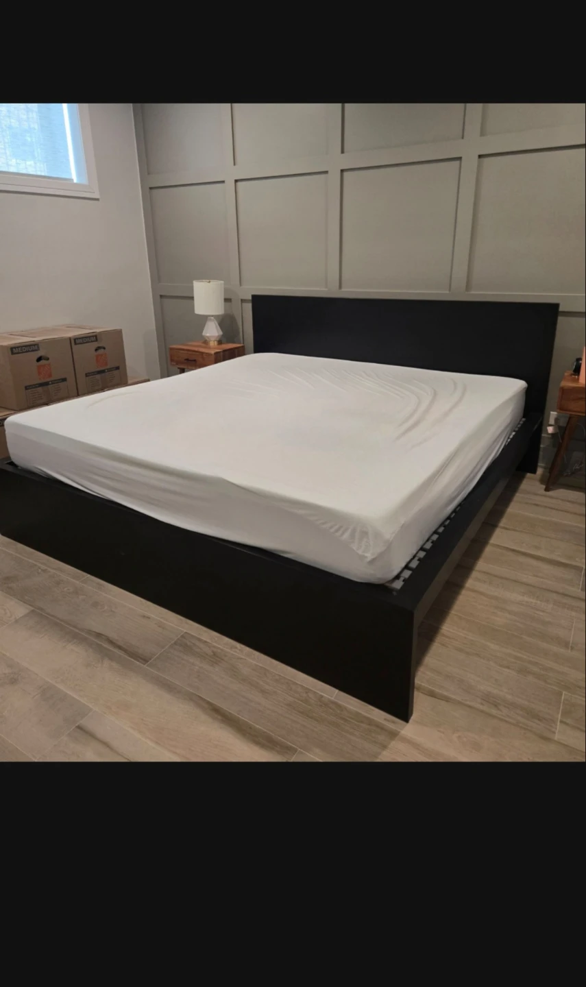 King size bed