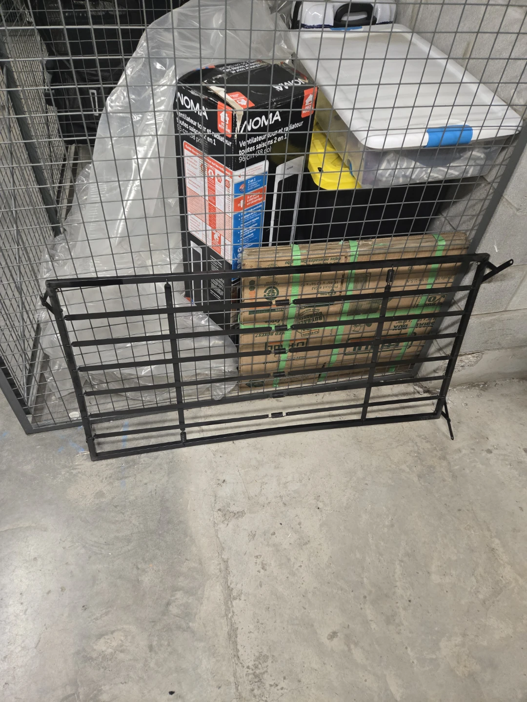 Toddler bed frame