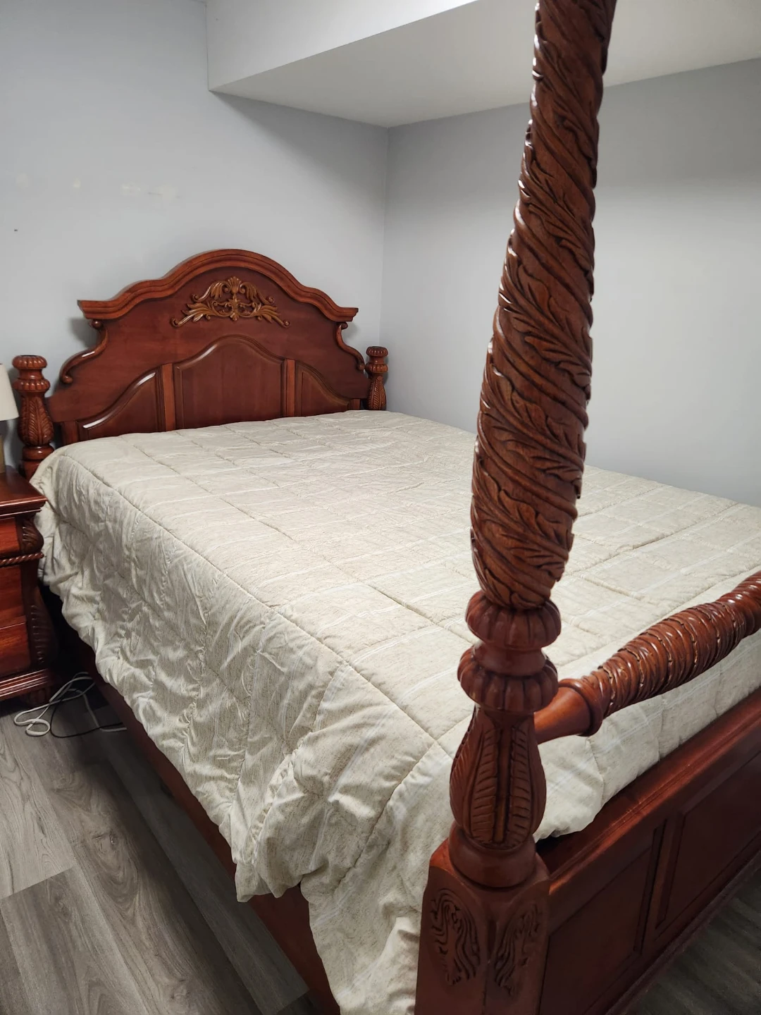 Wooden Four Poster Bed Frame - photo 3