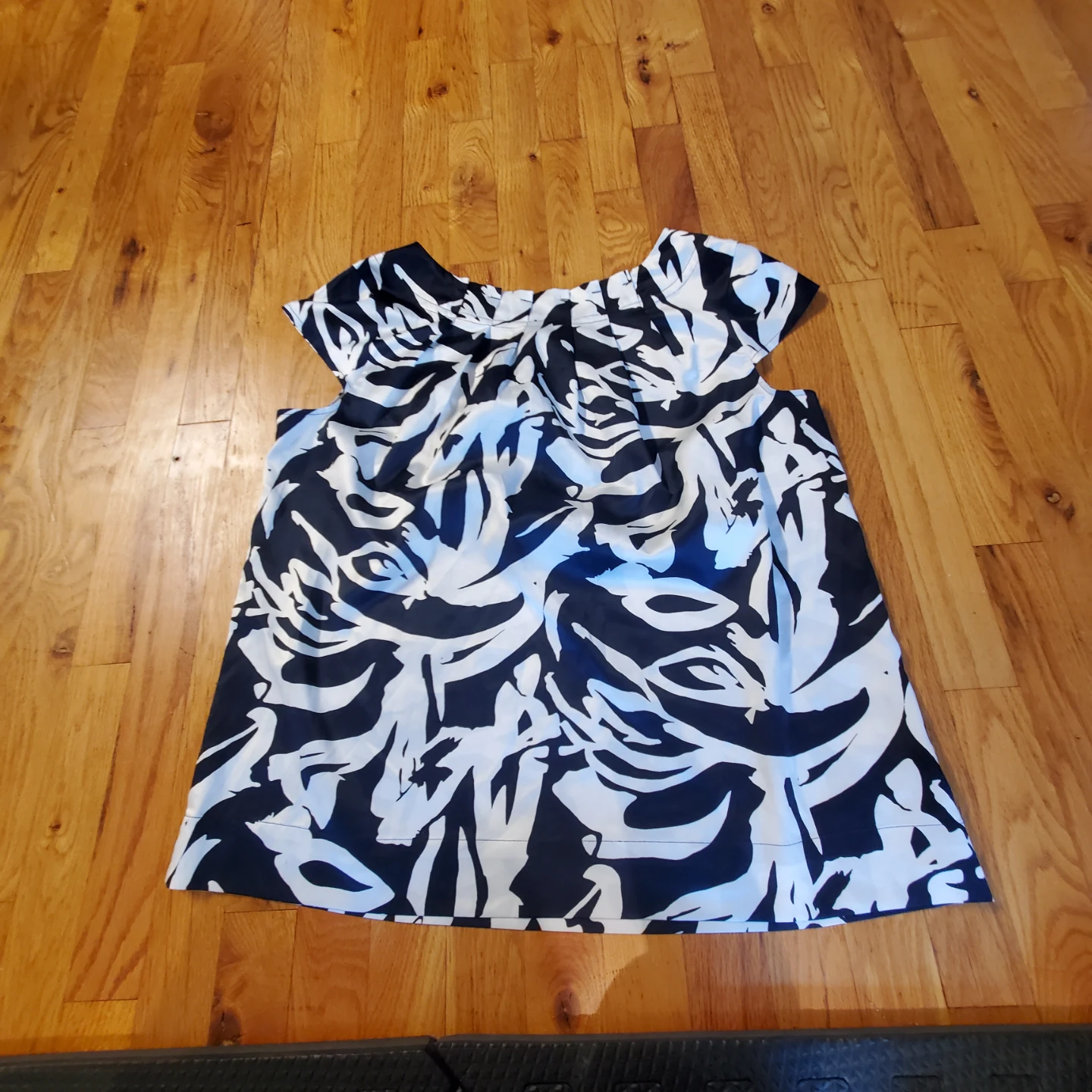 Women's Patterned Blouse