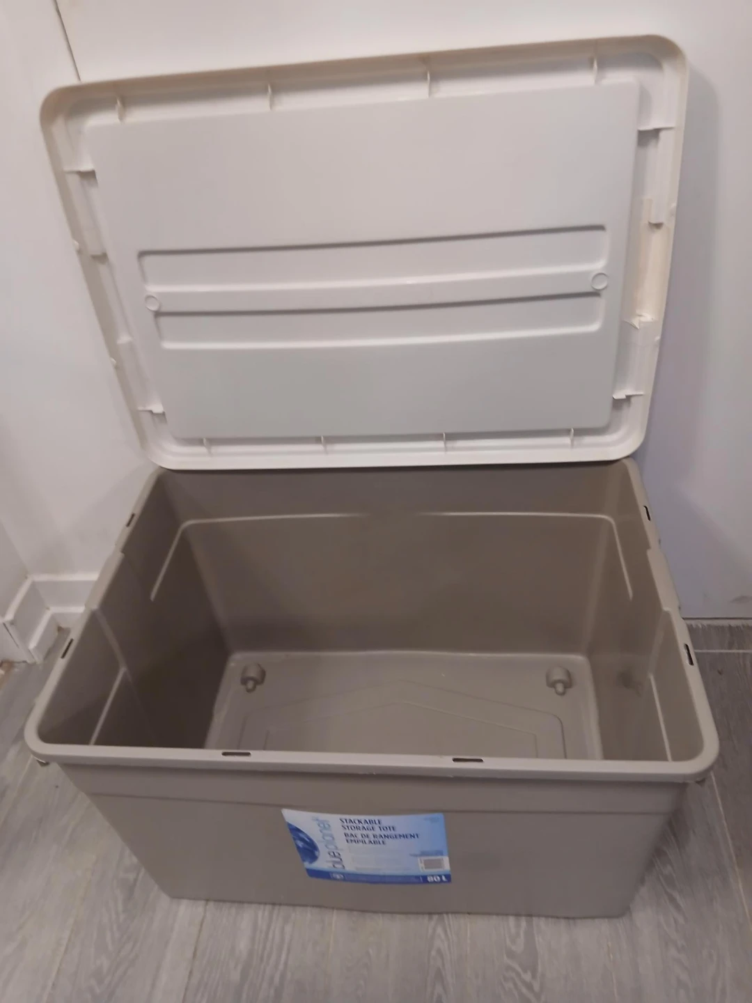 2 Storage Bins/Totes  w/lids. 63L & 80L. BOTH $20. Location ⬇️ - photo 5