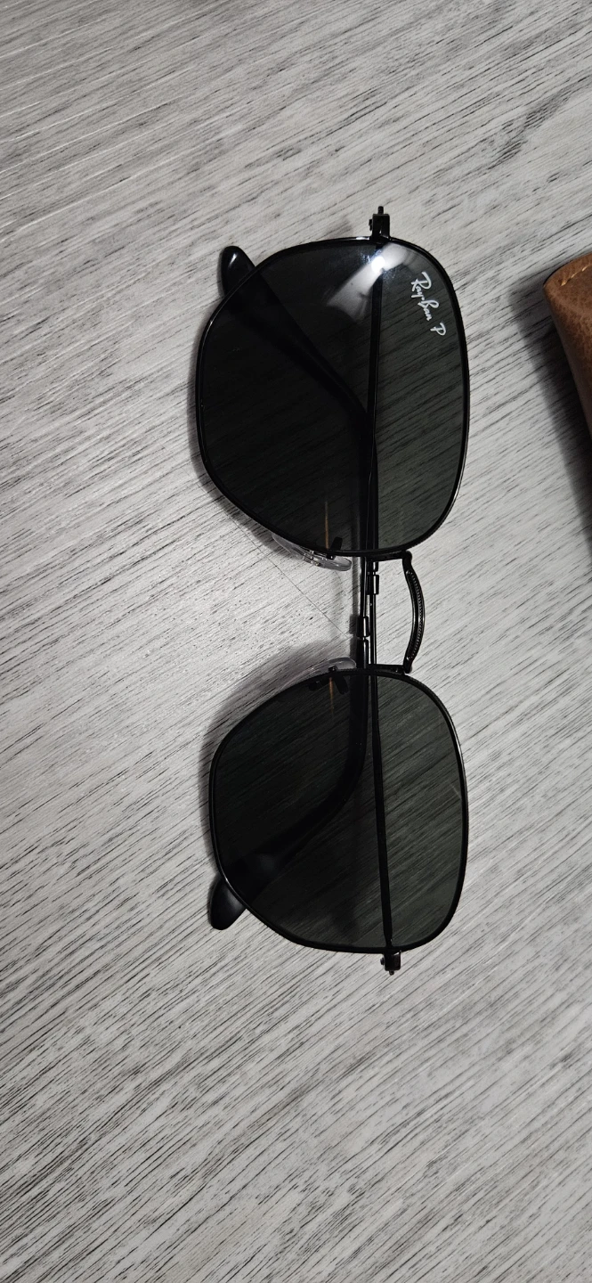 Ray-Ban Black Sunglasses with Case - photo 3
