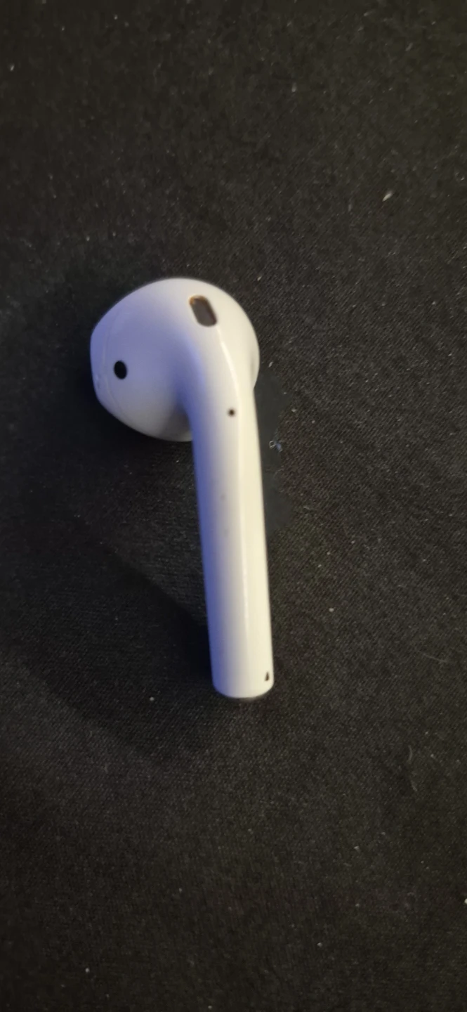 Apple AirPods (2nd Gen) Charging Case with Earbud - photo 2