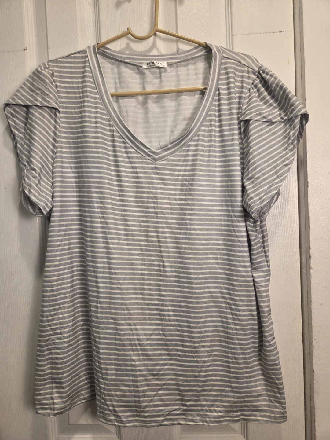 EKOUAER Striped V-Neck T-Shirt