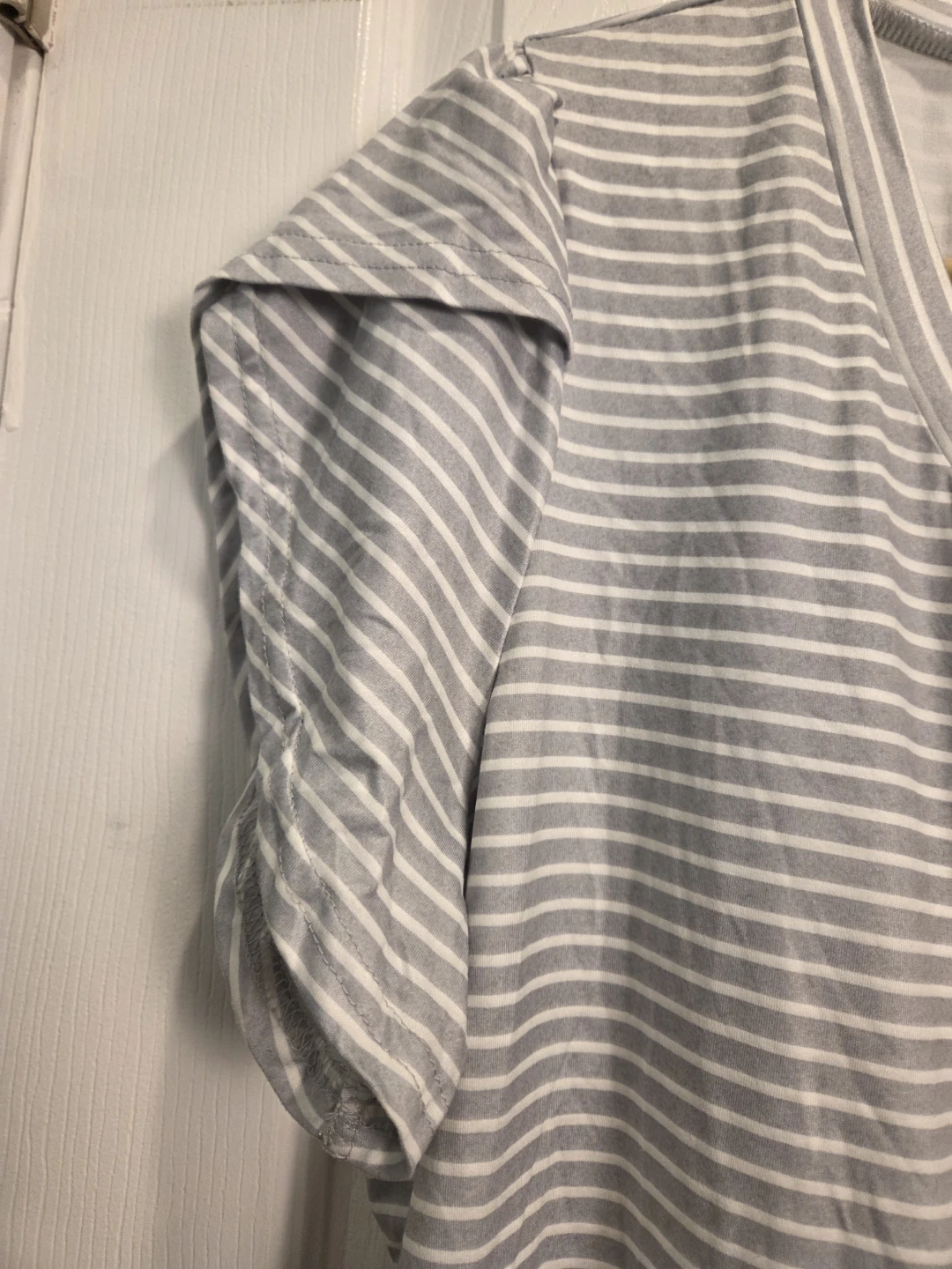 EKOUAER Striped V-Neck T-Shirt - photo 4